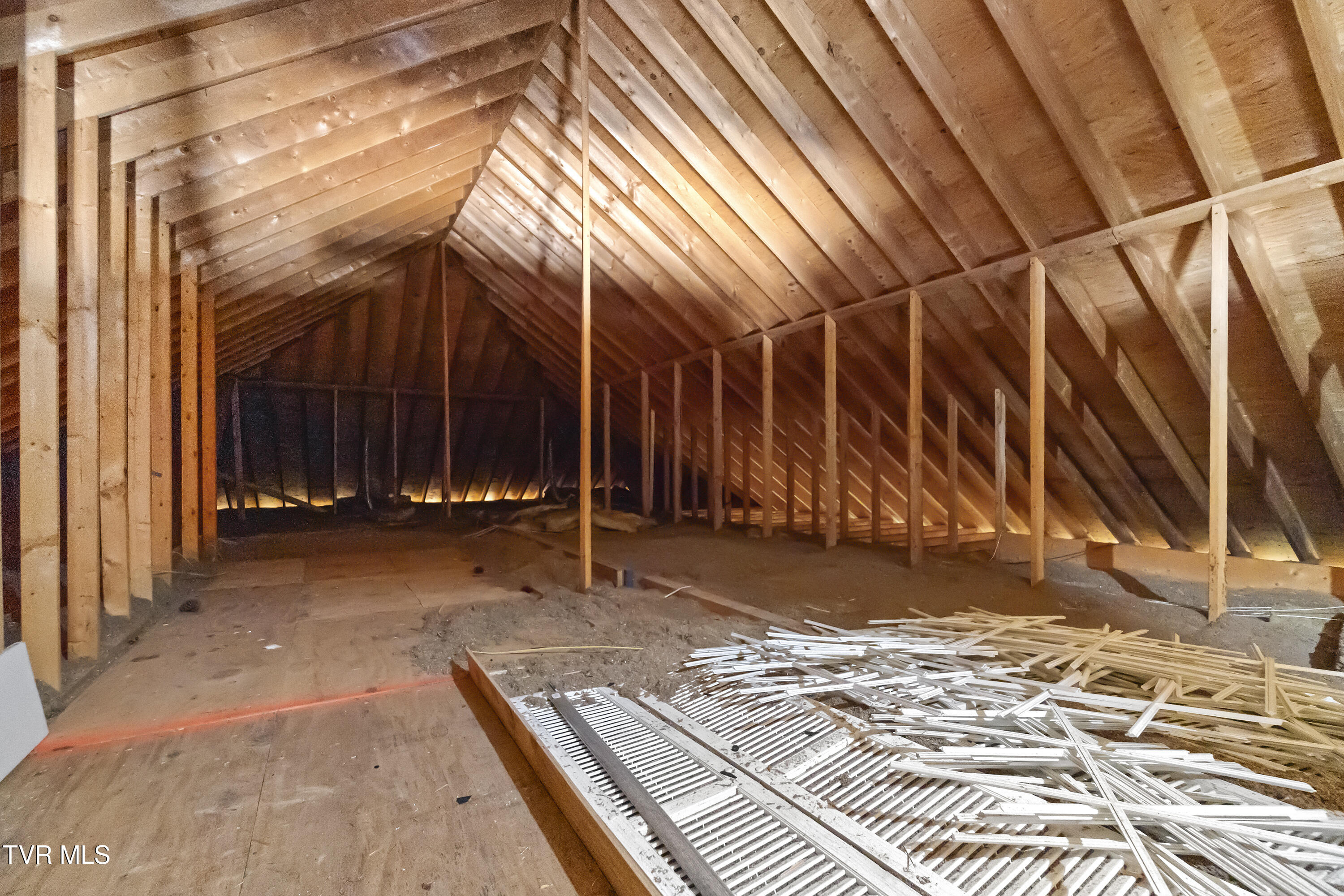 Greeneville, Tennessee, 37743, United States, 4 Bedrooms Bedrooms, ,3 BathroomsBathrooms,Residential,For Sale,1997780