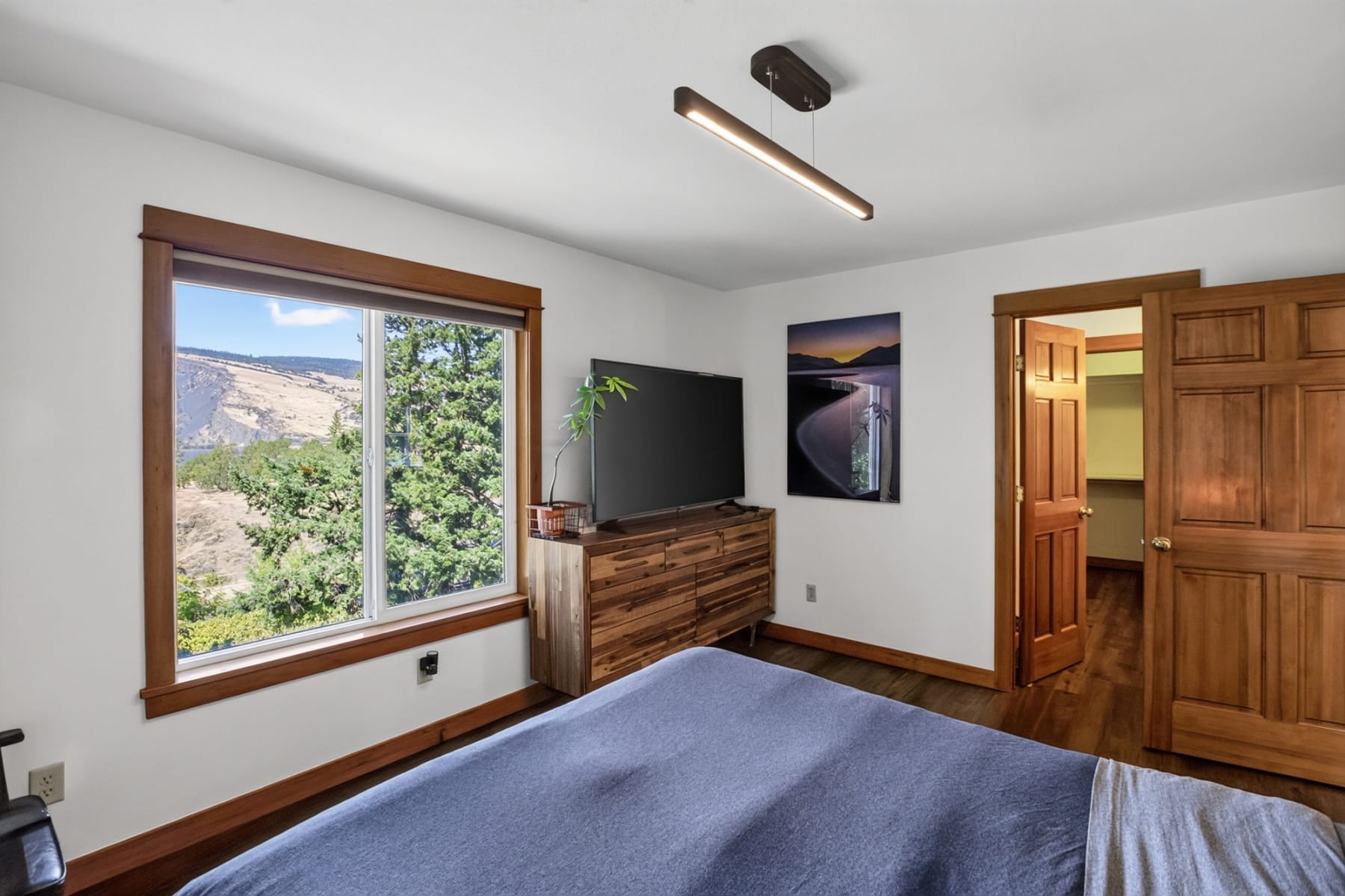 407 HUSKEY RD Mosier, OR 97040 - 物件實景