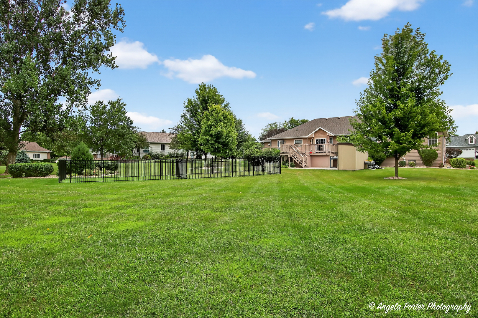 Mchenry, Illinois, 60051, United States, 4 Bedrooms Bedrooms, ,4 BathroomsBathrooms,Residential,For Sale,1916505