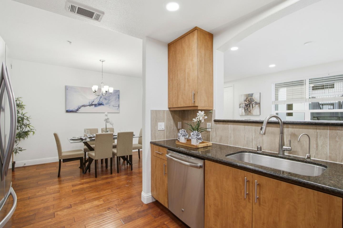 Santa Clara, California, 95051, United States, 2 Bedrooms Bedrooms, ,2 BathroomsBathrooms,Residential,For Sale,1989237