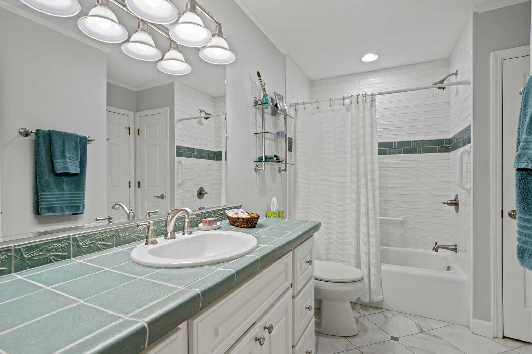  206 McDaniel Greene, Greenville, SC 29601 - 物件實景