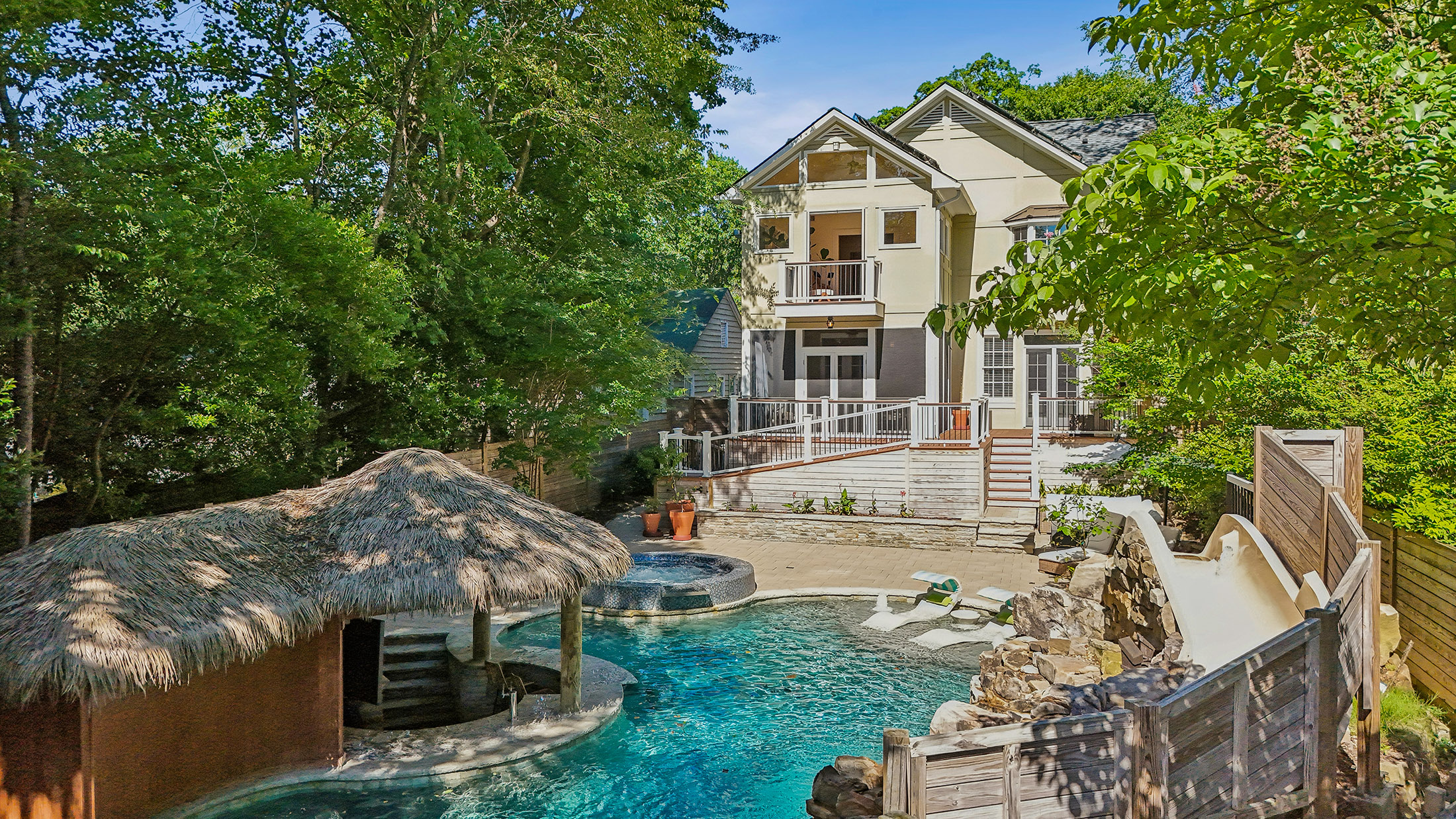  Resort-Inspired Retreat in the Heart of Virginia Highland - 物件實景