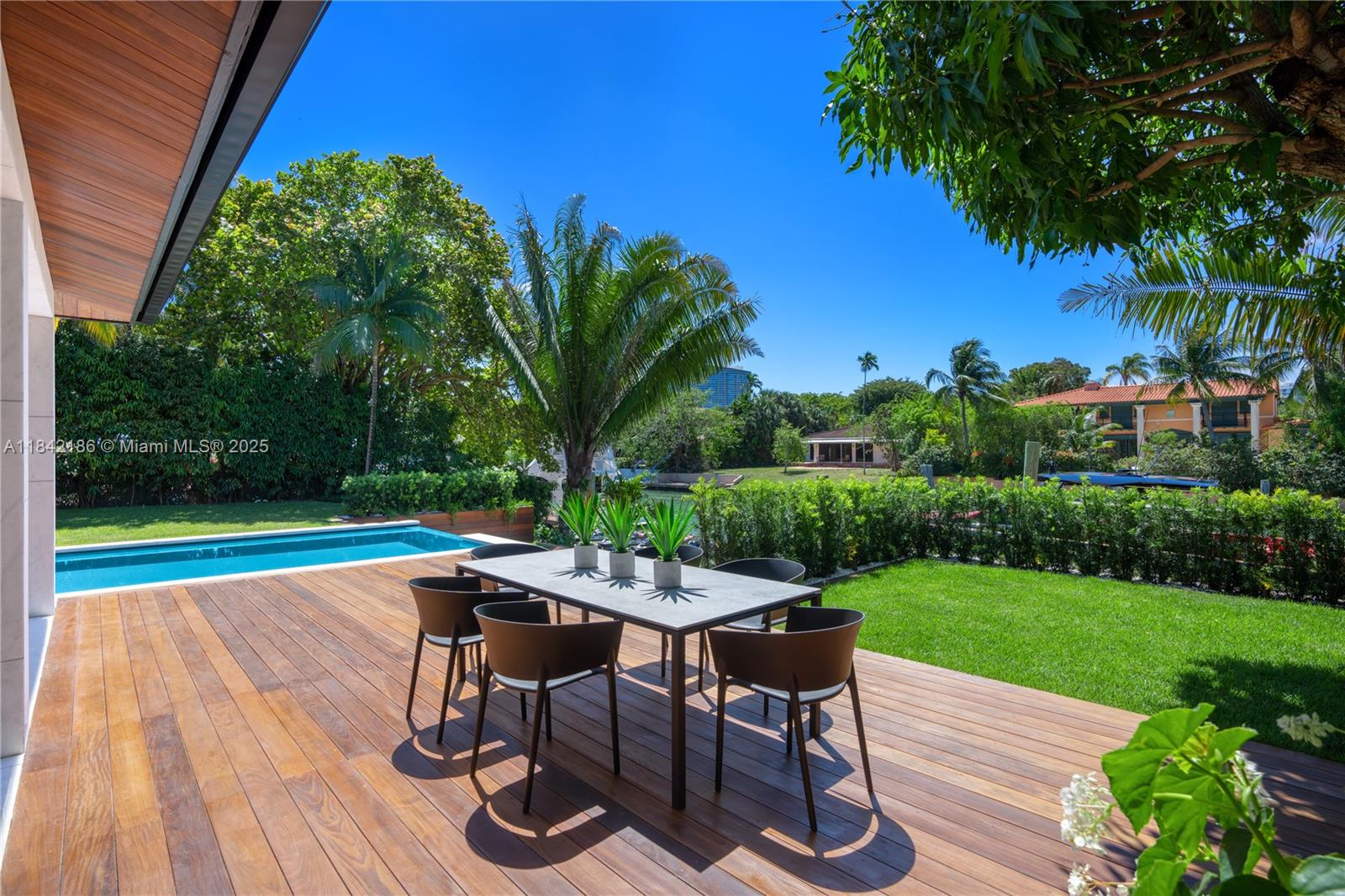 Miami, Florida, 33137, United States, 6 Bedrooms Bedrooms, ,7 BathroomsBathrooms,Residential,For Sale,1903270