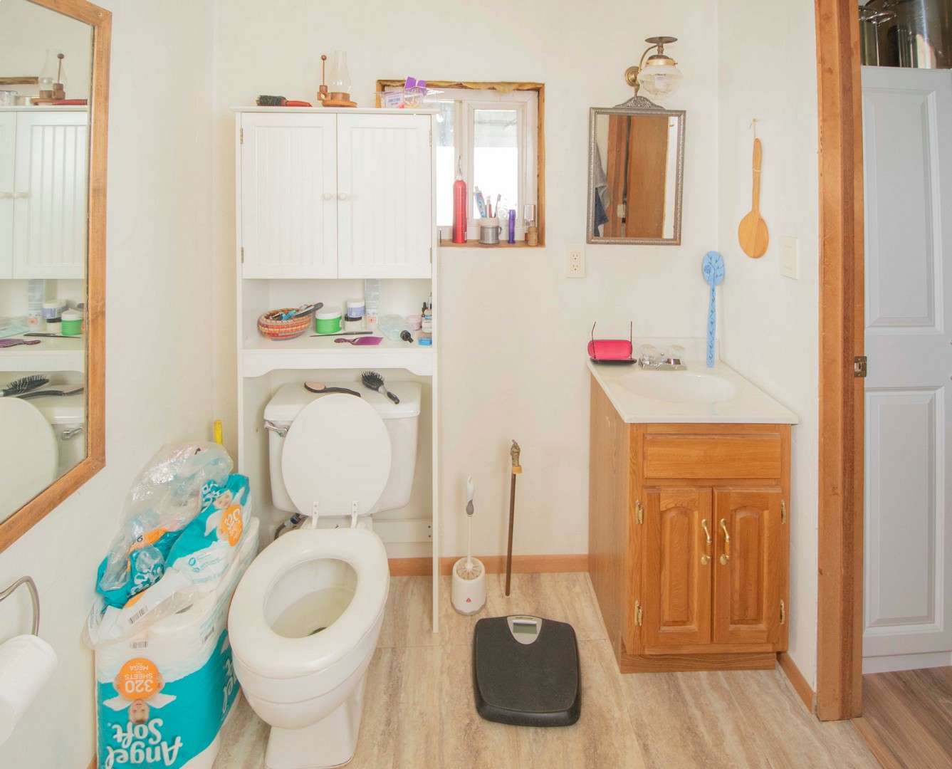 Naples, Idaho, 83847, United States, 2 Bedrooms Bedrooms, ,1 BathroomBathrooms,Residential,For Sale,1979957