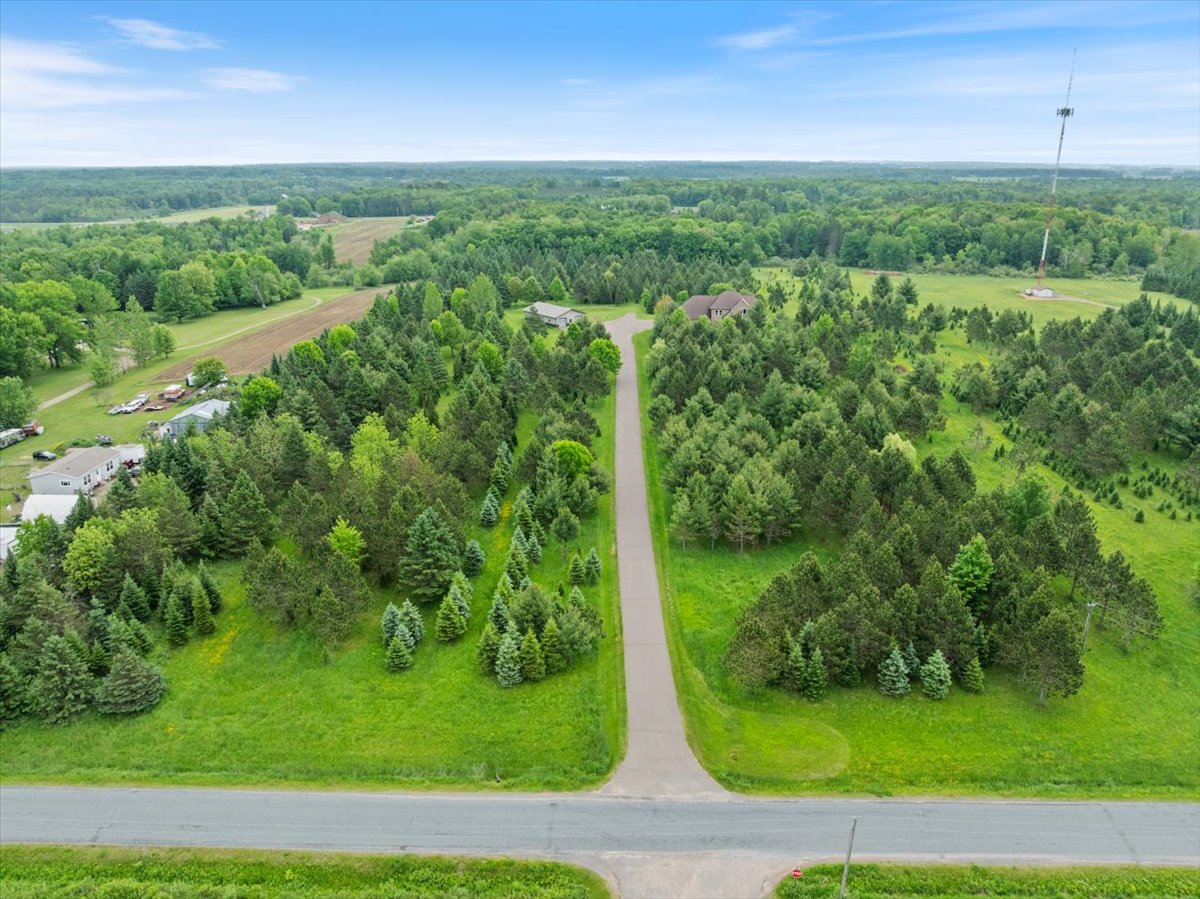Medford, Wisconsin, 54451, United States, 4 Bedrooms Bedrooms, ,5 BathroomsBathrooms,Residential,For Sale,1881701