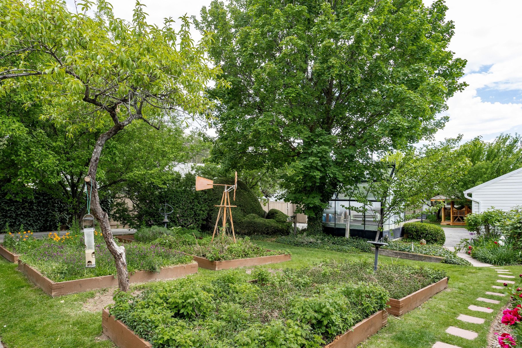  Multifamily Homestead in the Heart of Holladay - 物件實景