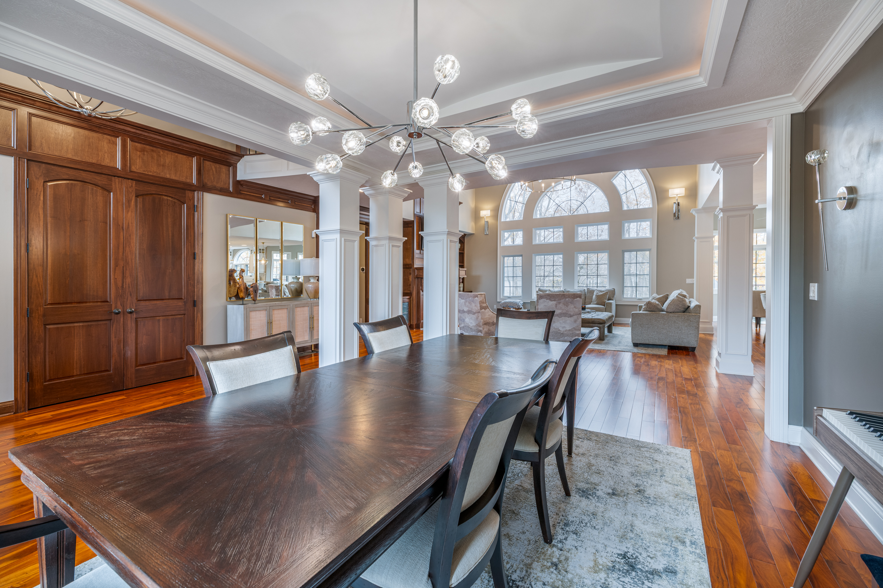 Strongsville, Ohio, 44136, United States, 4 Bedrooms Bedrooms, ,5 BathroomsBathrooms,Residential,For Sale,1988624