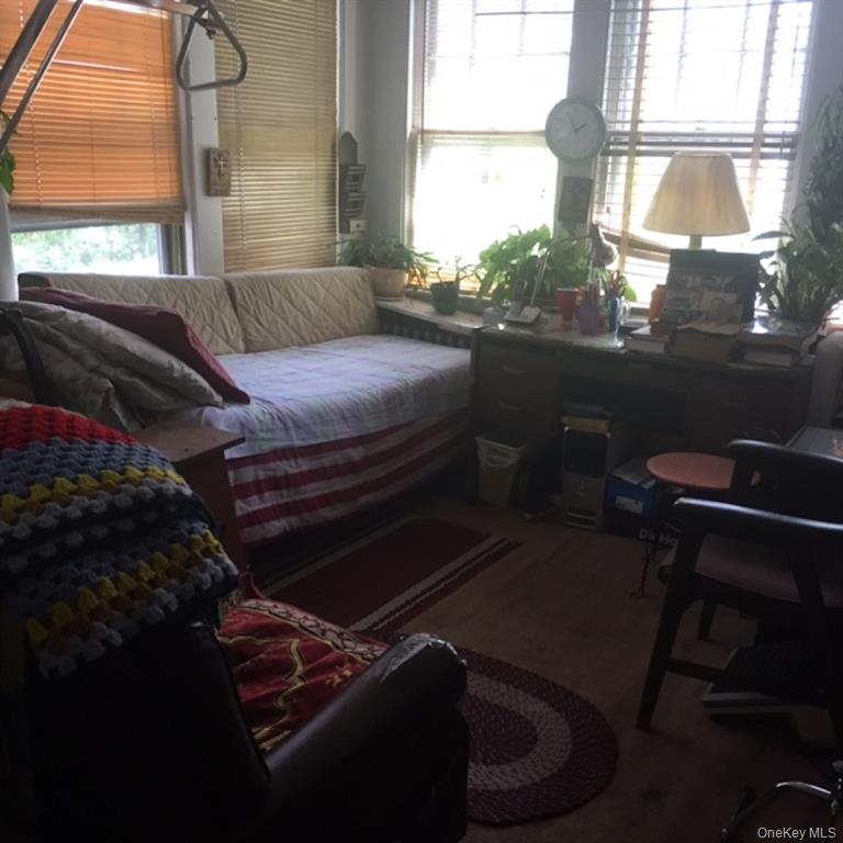 New Rochelle, New York, 10801, United States, 4 Bedrooms Bedrooms, ,2 BathroomsBathrooms,Residential,For Sale,1975249