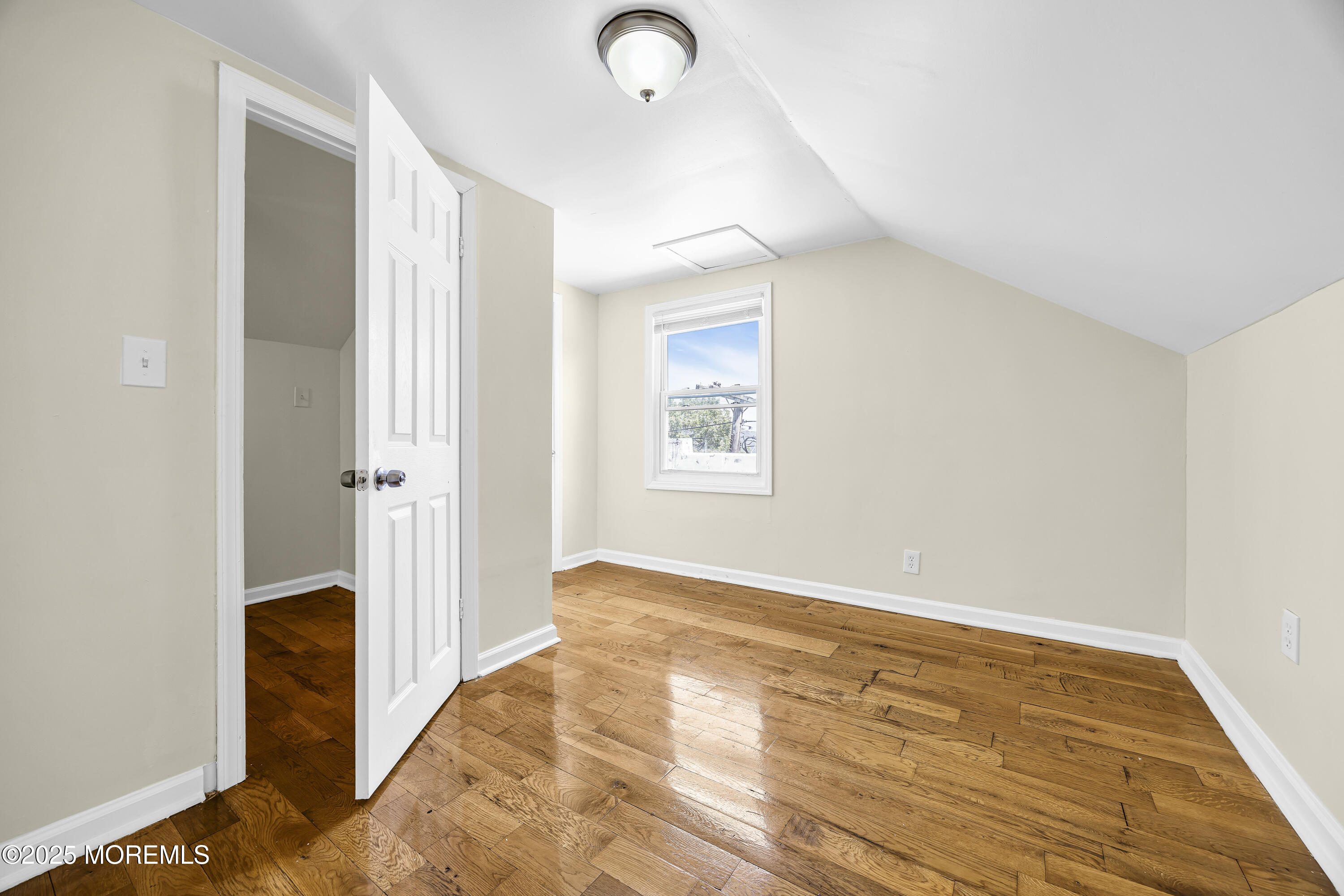 Newark, New Jersey, 07104, United States, 7 Bedrooms Bedrooms, ,3 BathroomsBathrooms,Residential,For Sale,1915900