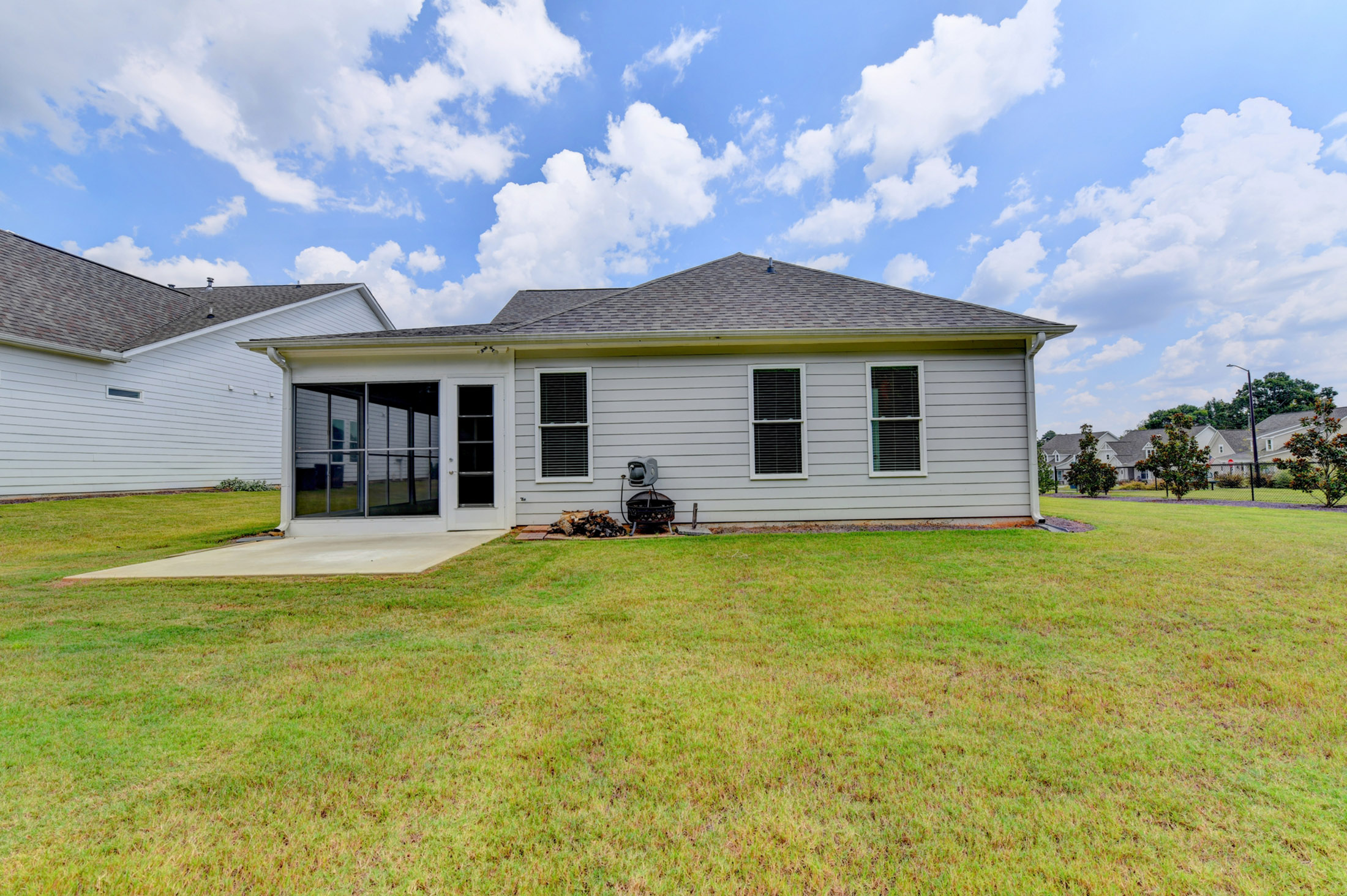  Active Adult Nearly-new Ranch Home in the Heart of Hickory Flat Area of Canton - 物件實景
