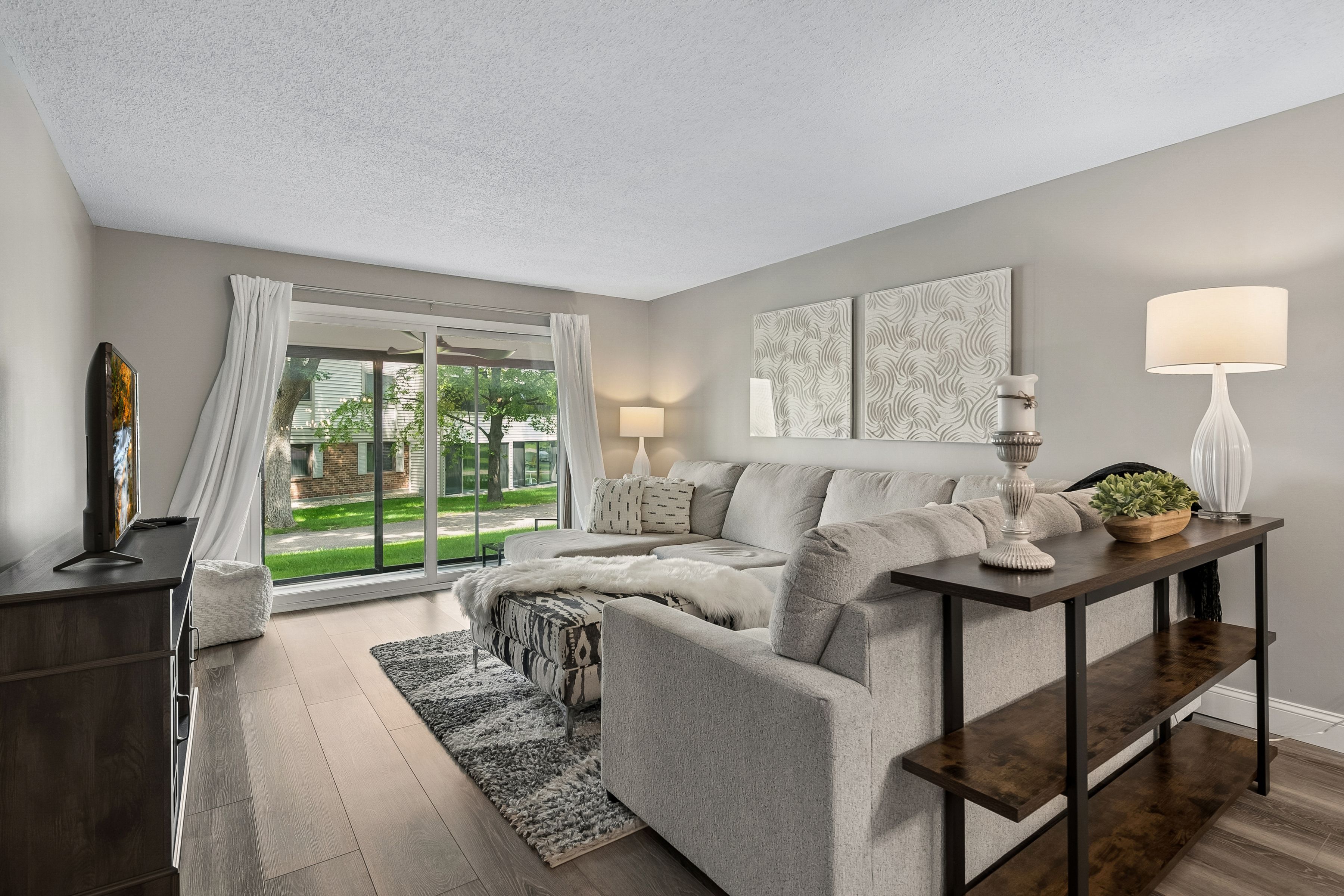  Ground Floor Condo with Peaceful Views and Exceptional Amenities - 物件實景
