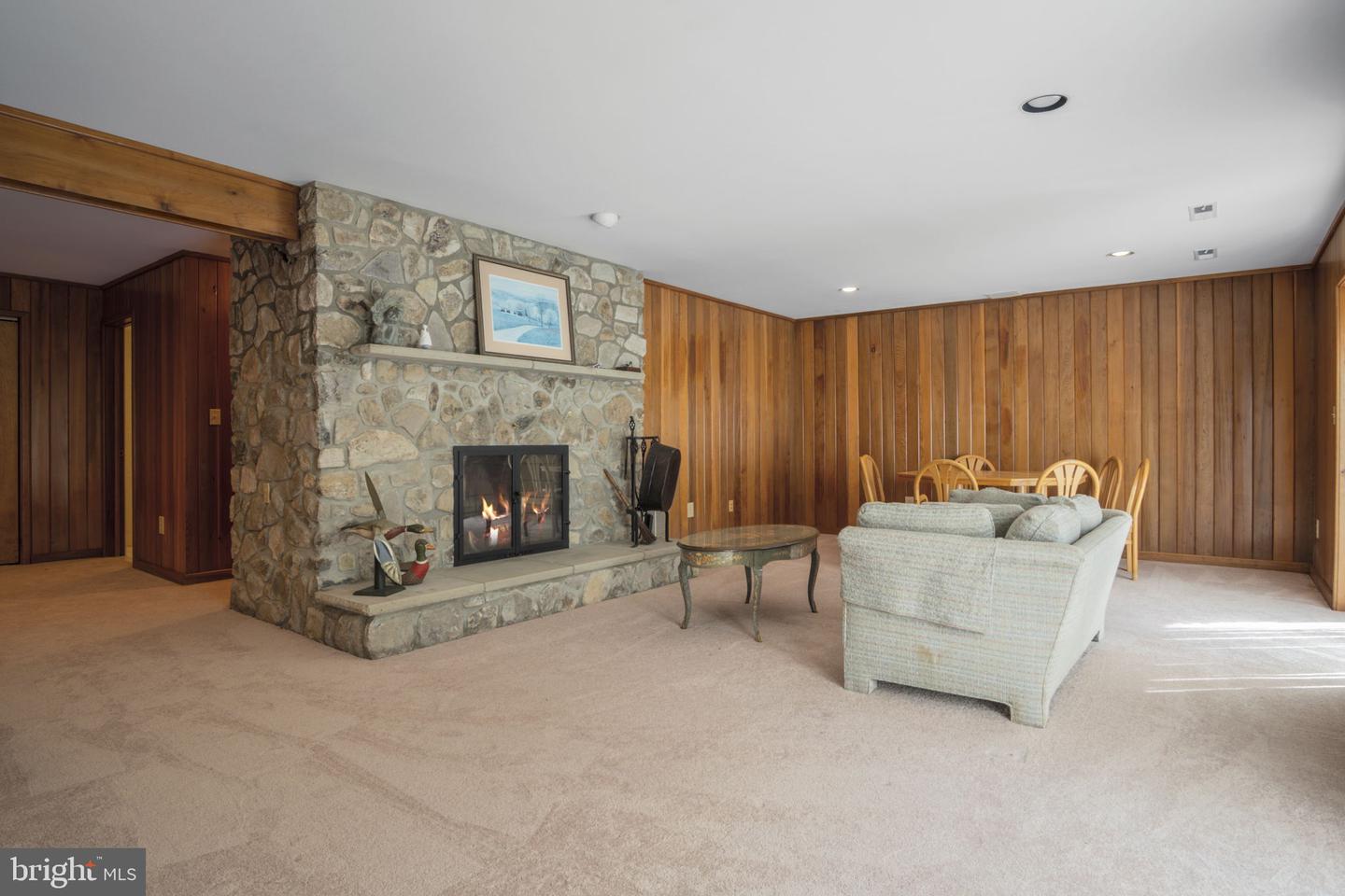 Frederick, Maryland, 21702, United States, 4 Bedrooms Bedrooms, ,3 BathroomsBathrooms,Residential,For Sale,1989312