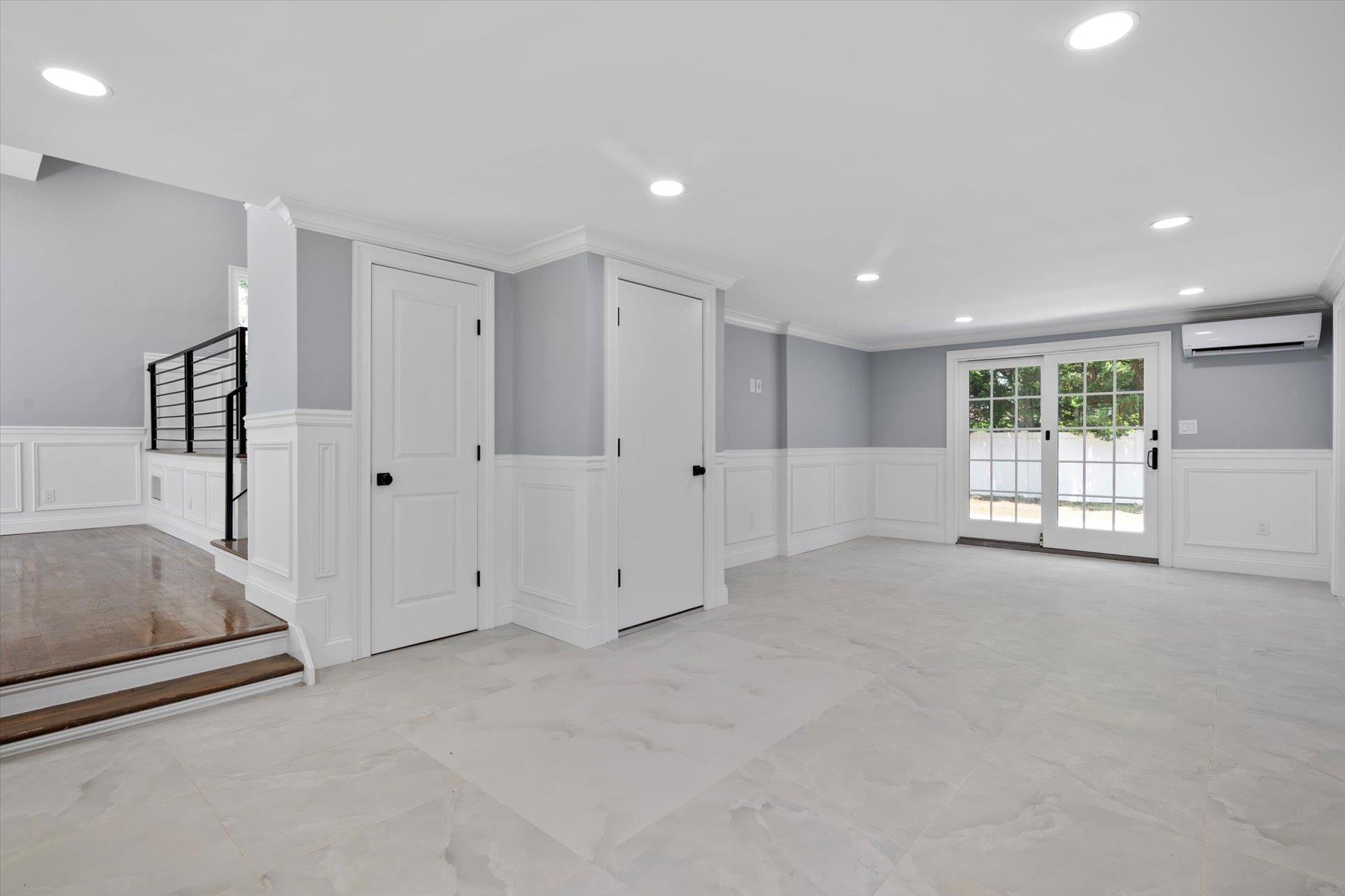 Massapequa Park, New York, 11762, United States, 5 Bedrooms Bedrooms, ,4 BathroomsBathrooms,Residential,For Sale,1903014