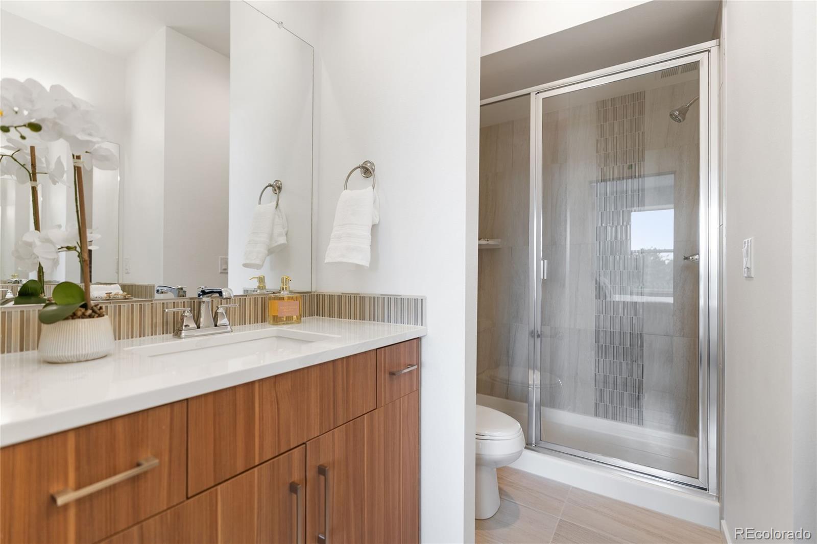 Denver, Colorado, 80231, United States, 3 Bedrooms Bedrooms, ,4 BathroomsBathrooms,Residential,For Sale,1875384