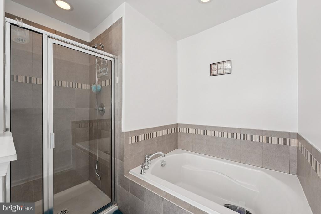 Hatfield, Pennsylvania, 19440, United States, 3 Bedrooms Bedrooms, ,3 BathroomsBathrooms,Residential,For Sale,1968858