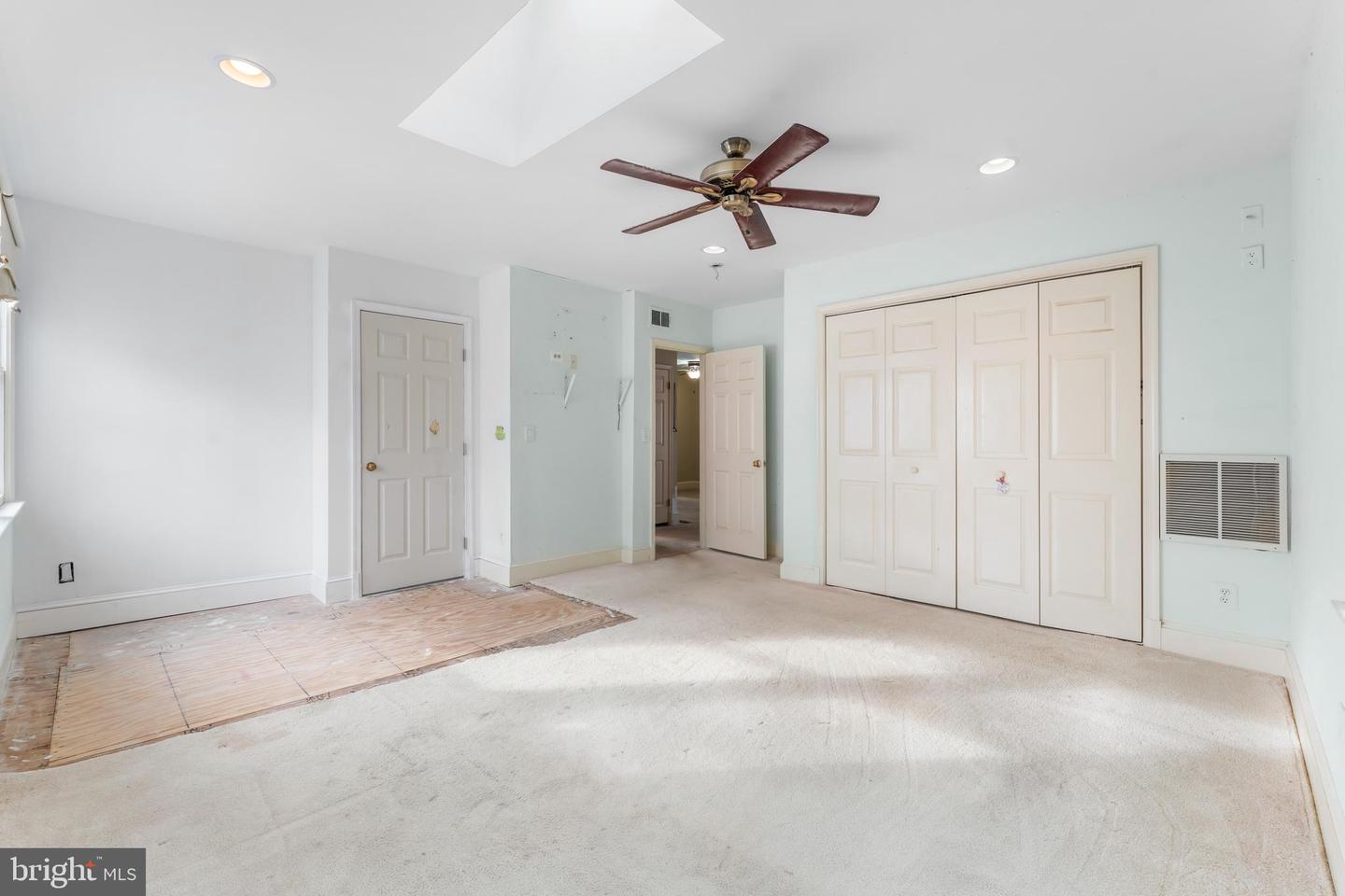 Hyattsville, Maryland, 20781, United States, 3 Bedrooms Bedrooms, ,1 BathroomBathrooms,Residential,For Sale,1998955