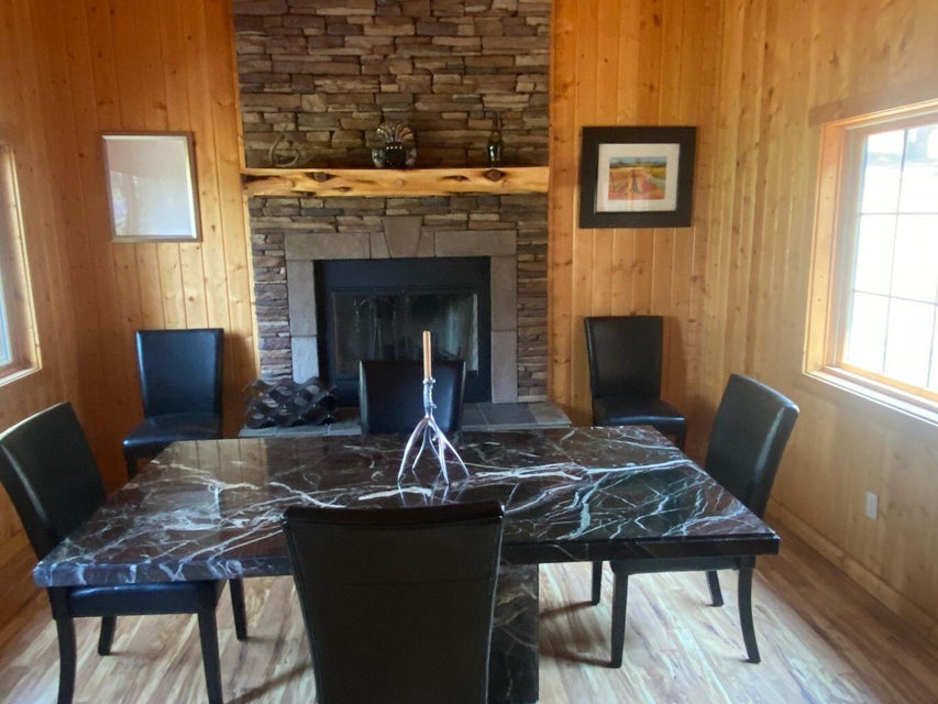 KLAMATH FALLS, Oregon, 97601, United States, 3 Bedrooms Bedrooms, ,3 BathroomsBathrooms,Residential,For Sale,1973852