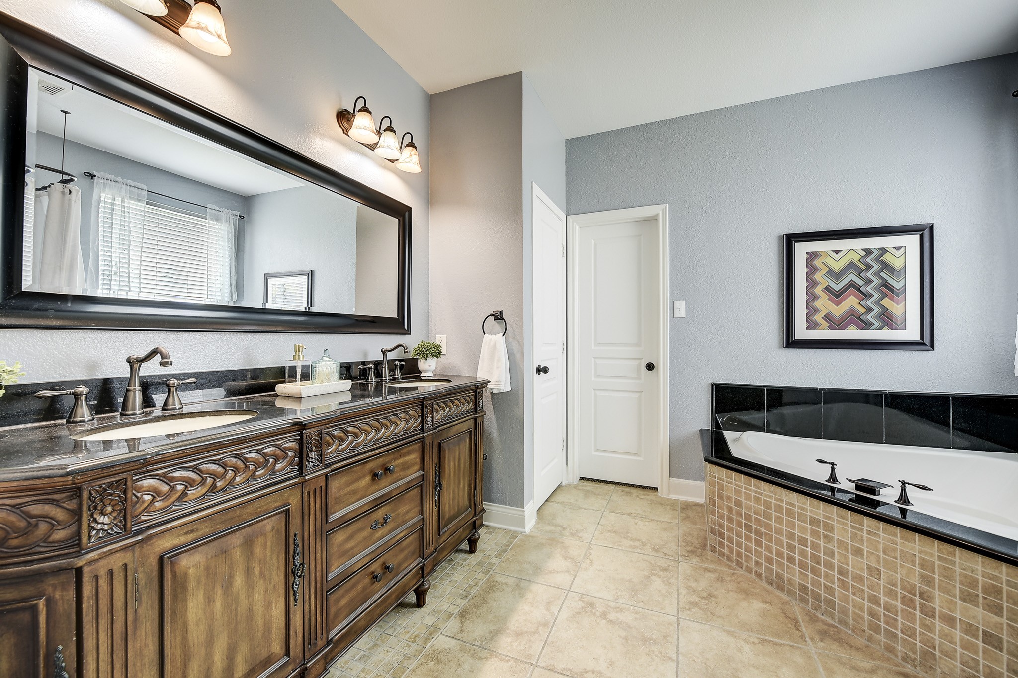 Little Elm, Texas, 75068, United States, 4 Bedrooms Bedrooms, ,4 BathroomsBathrooms,Residential,For Sale,1924720