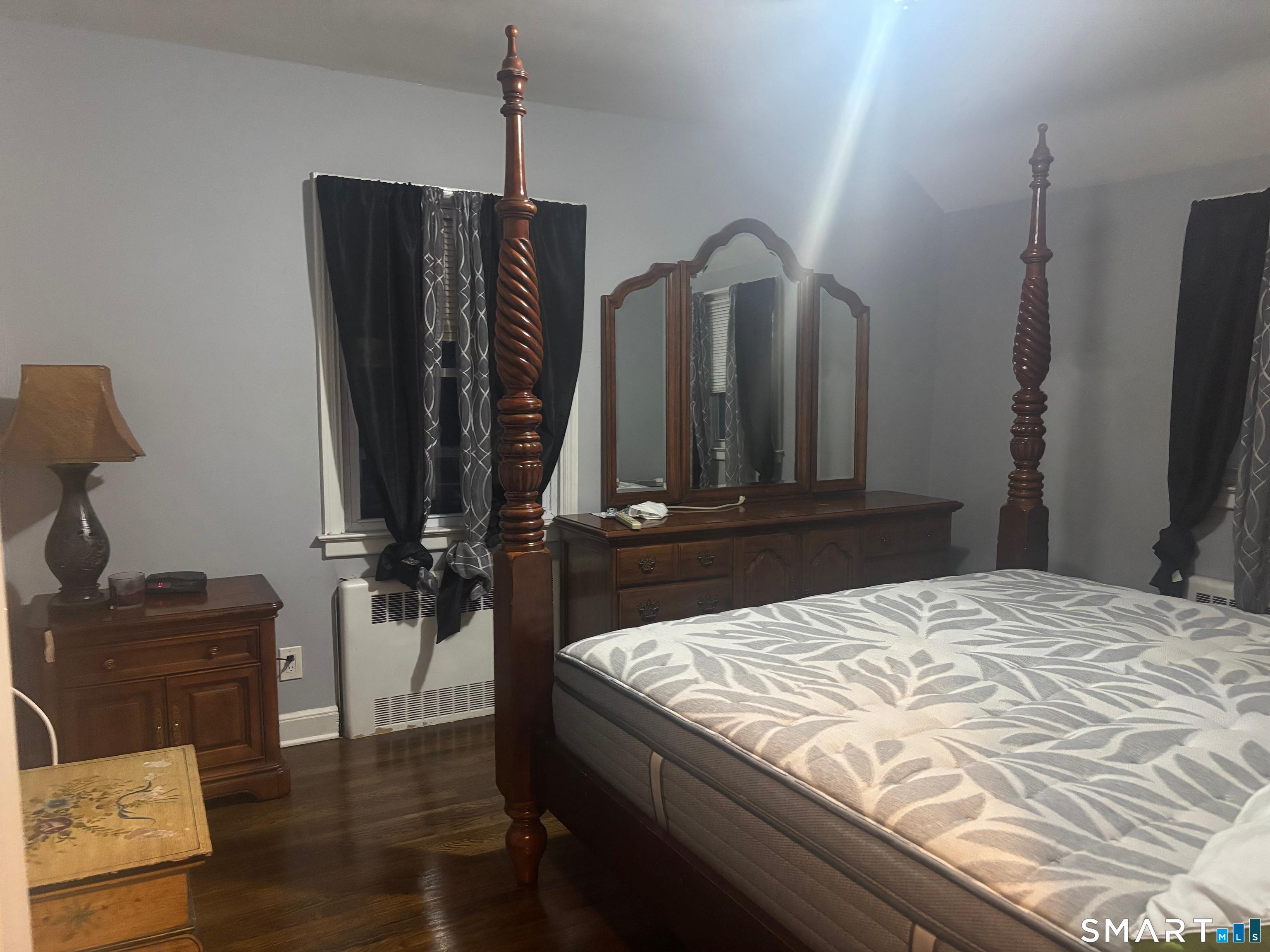 Bridgeport, Connecticut, 06606, United States, 3 Bedrooms Bedrooms, ,2 BathroomsBathrooms,Residential,For Sale,2007447