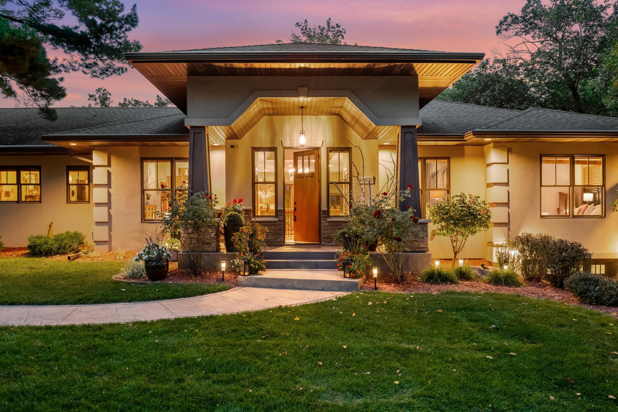 Deephaven, Minnesota, 55331, United States, 5 Bedrooms Bedrooms, ,5 BathroomsBathrooms,Residential,For Sale,1998829