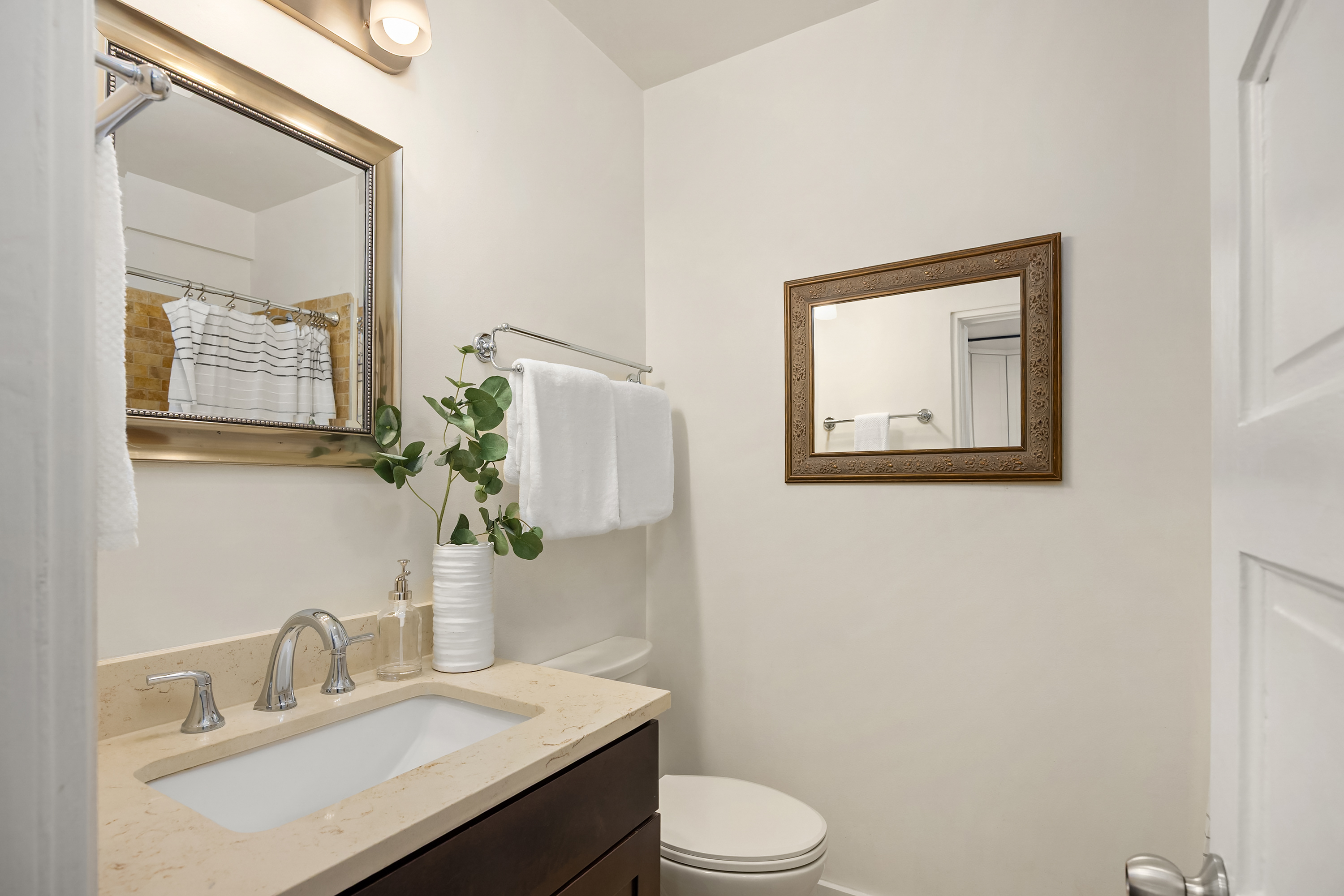  5430 Rockaway Beach Rd NE, Bainbridge Island, WA 98110 - 物件實景