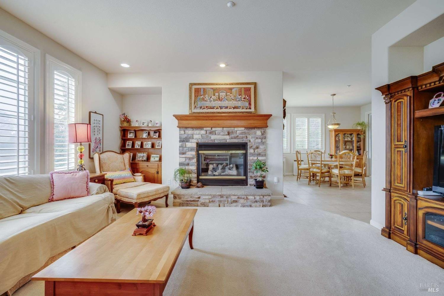 Santa Rosa, California, 95403, United States, 4 Bedrooms Bedrooms, ,4 BathroomsBathrooms,Residential,For Sale,1981253