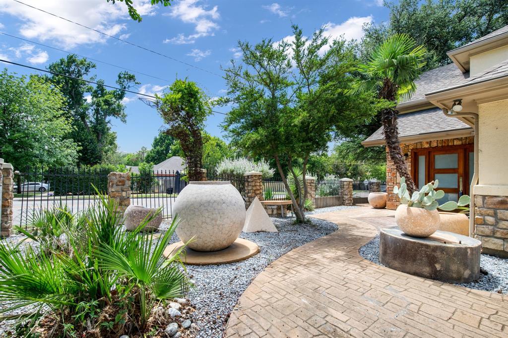 Dallas, Texas, 75235, United States, 3 Bedrooms Bedrooms, ,3 BathroomsBathrooms,Residential,For Sale,1906057