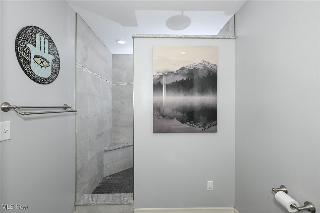 Massillon, Ohio, 44646, United States, 5 Bedrooms Bedrooms, ,4 BathroomsBathrooms,Residential,For Sale,2012066