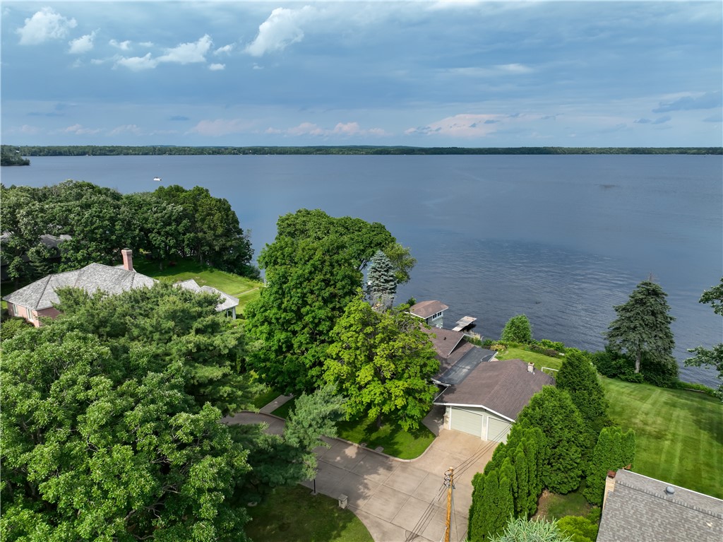 Chippewa Falls, Wisconsin, 54729, United States, 3 Bedrooms Bedrooms, ,3 BathroomsBathrooms,Residential,For Sale,1977760