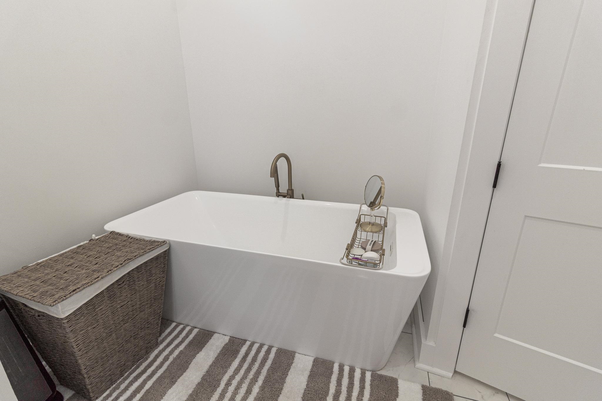 Lake Charles, Louisiana, 70605, United States, 4 Bedrooms Bedrooms, ,3 BathroomsBathrooms,Residential,For Sale,2000075