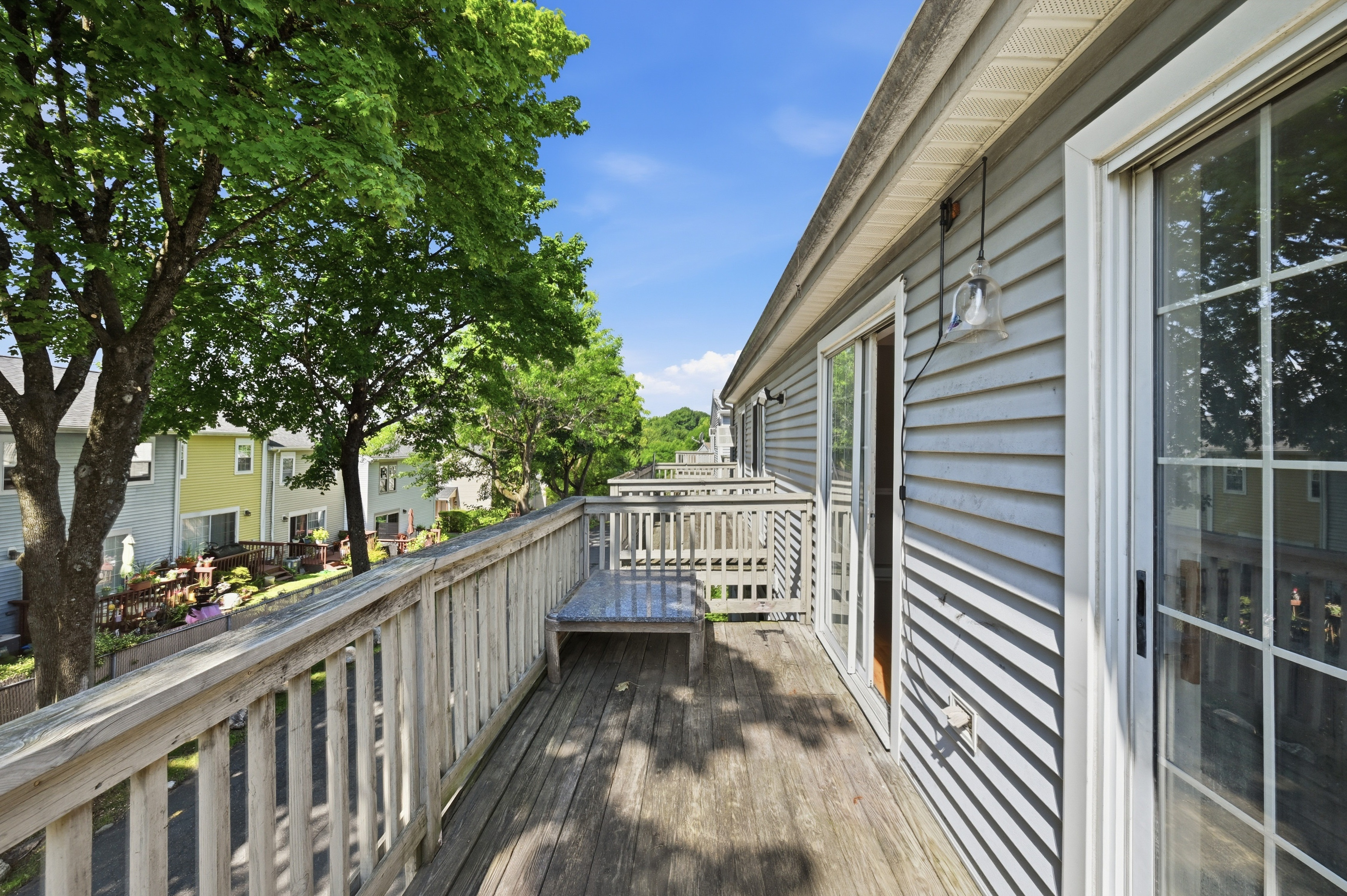  Wonderfully Charming End-Unit Townhouse - 物件實景
