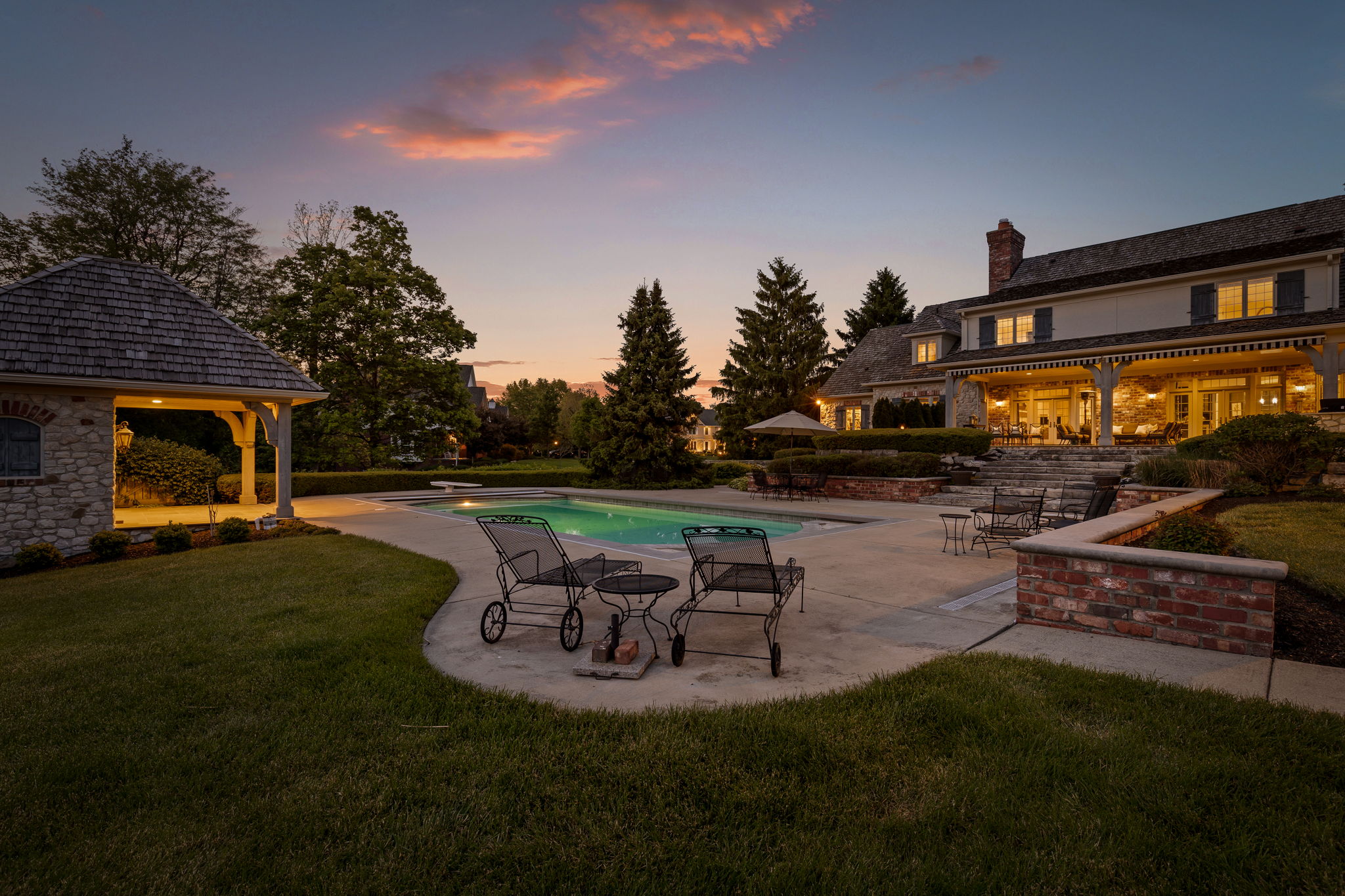  Signature Estate Set on More than 2 Acres in Desirable Zionsville Neighborhood - 物件實景