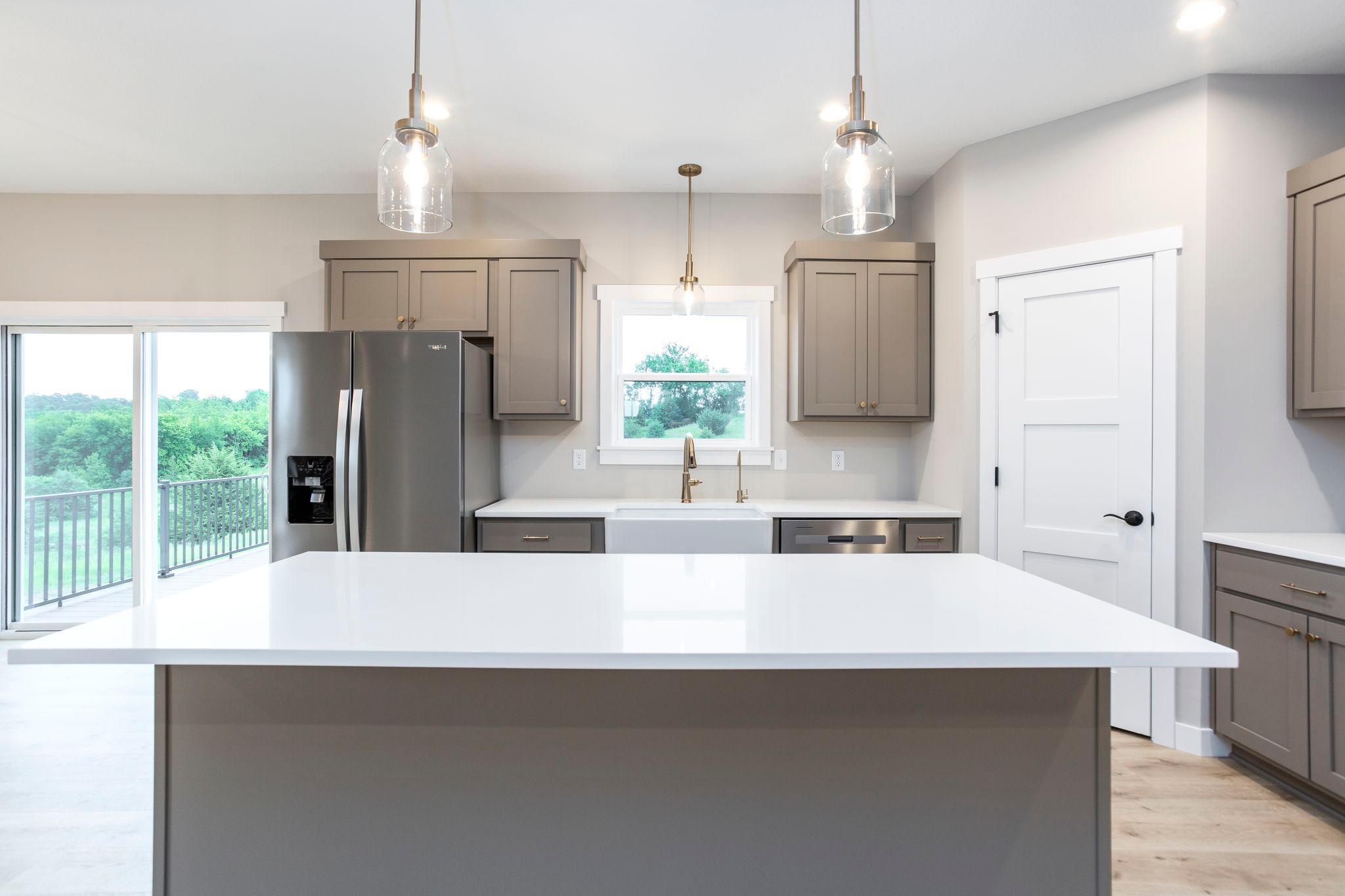 Roberts, Wisconsin, 54023, United States, 4 Bedrooms Bedrooms, ,3 BathroomsBathrooms,Residential,For Sale,1877013