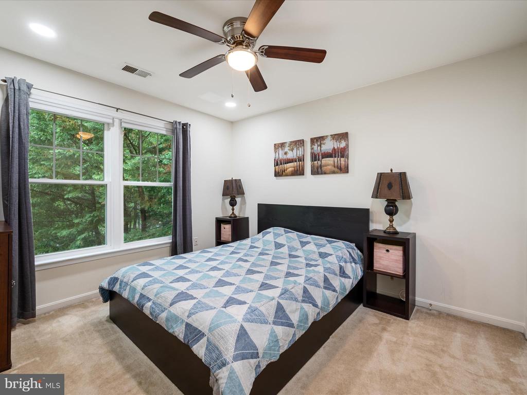 Reston, Virginia, 20194, United States, 3 Bedrooms Bedrooms, ,4 BathroomsBathrooms,Residential,For Sale,1869316