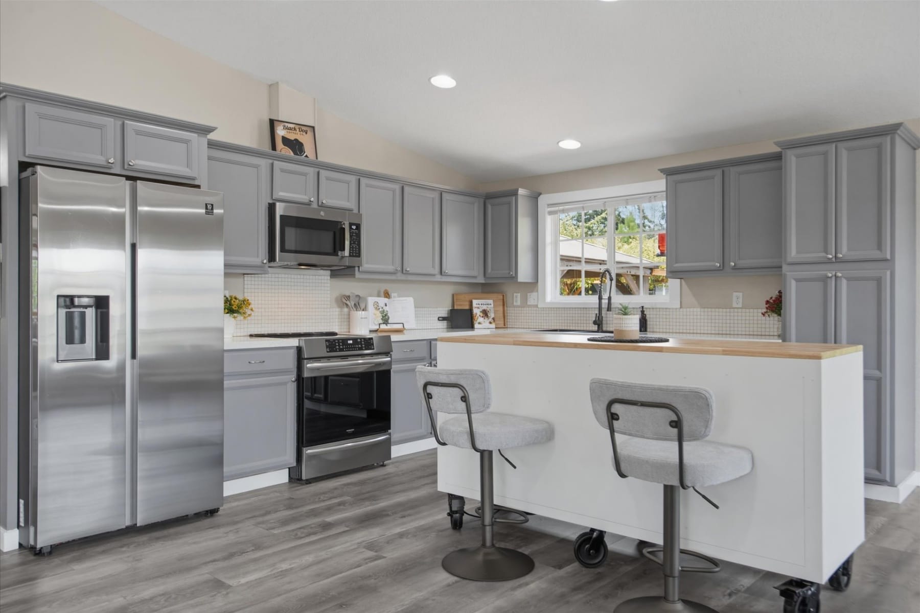  1517 N LOCUST ST Canby, OR 97013 - 物件實景