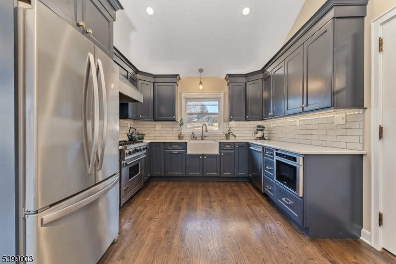 Boonton, New Jersey, 07005, United States, 3 Bedrooms Bedrooms, ,2 BathroomsBathrooms,Residential,For Sale,1998669