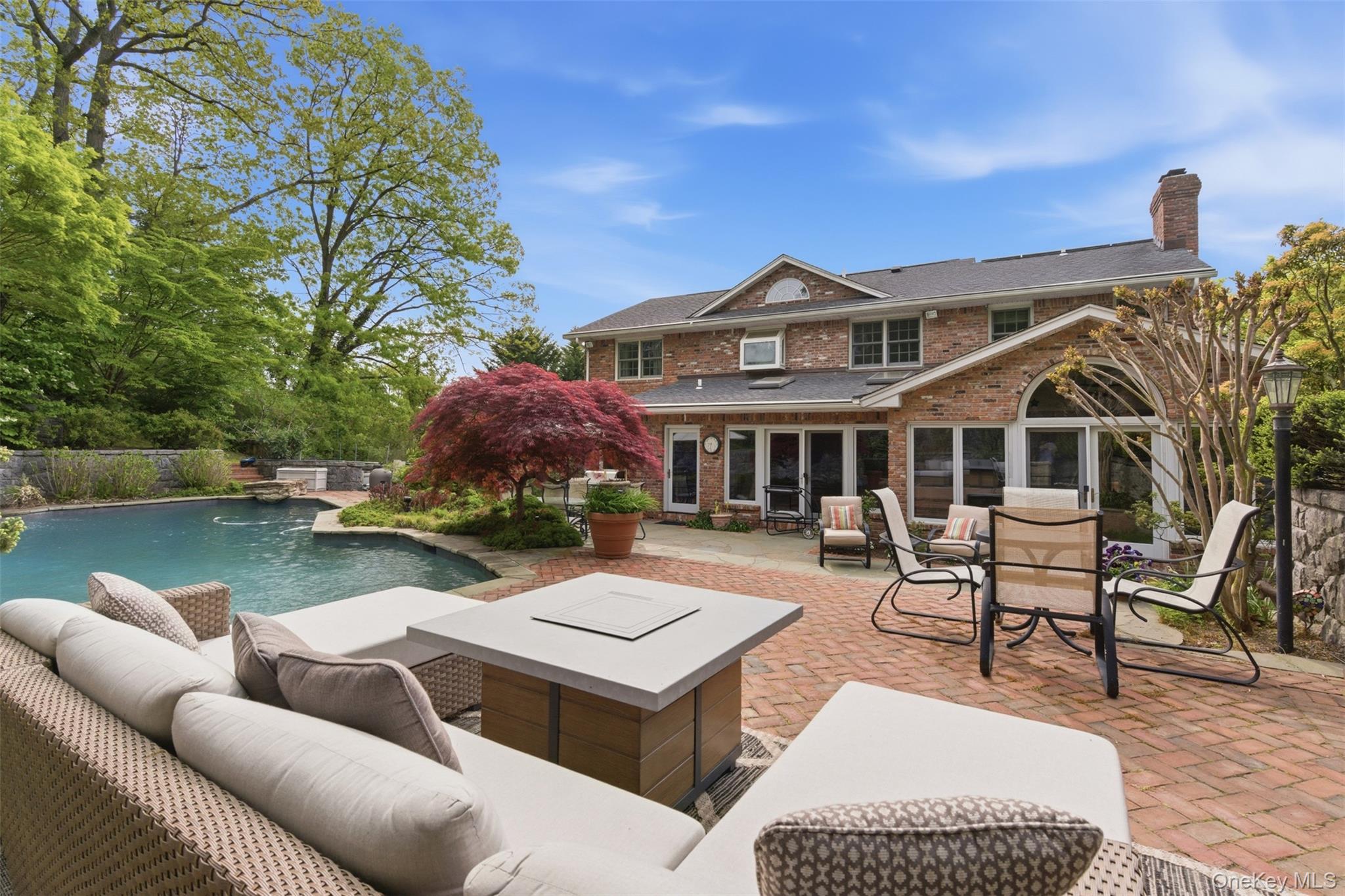  17 Holden Lane, Bayville, NY, 11709 - 物件實景