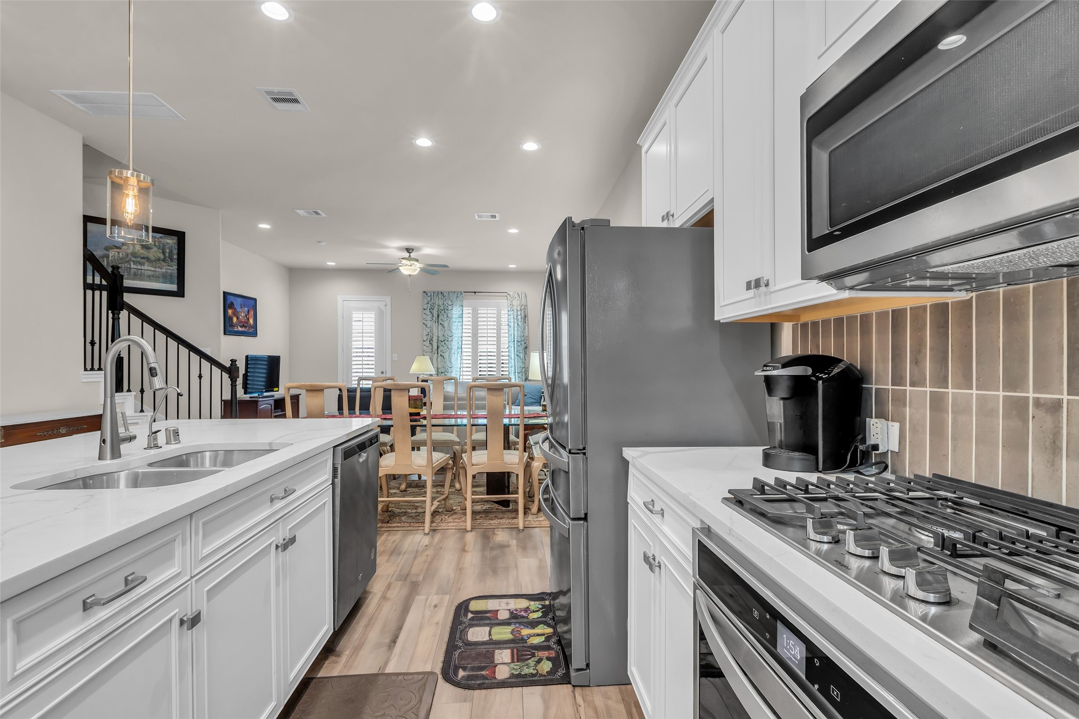 Houston, Texas, 77080, United States, 4 Bedrooms Bedrooms, ,4 BathroomsBathrooms,Residential,For Sale,1934317