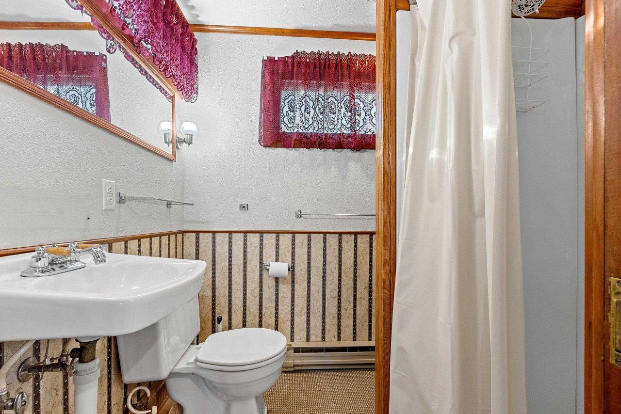 CLINTONVILLE, Wisconsin, 54929, United States, 3 Bedrooms Bedrooms, ,1 BathroomBathrooms,Residential,For Sale,1828359