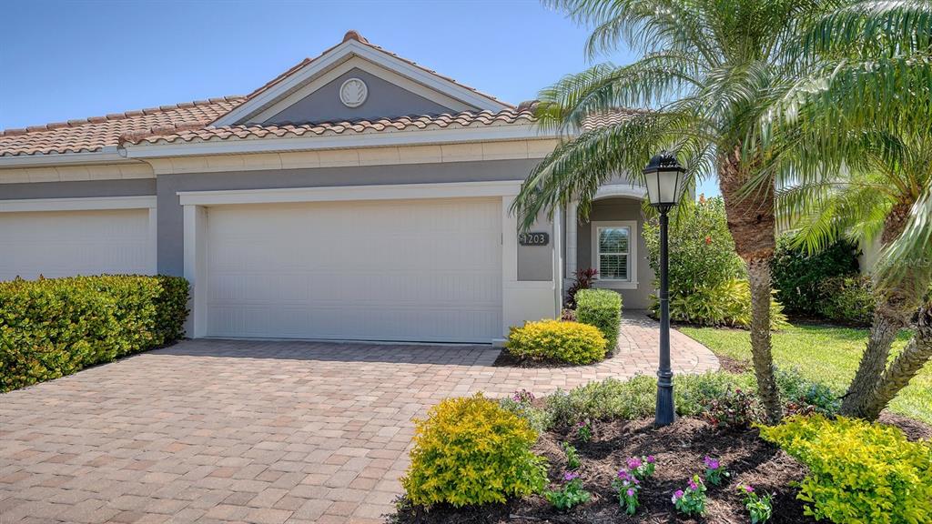 Bradenton, Florida, 34209, United States, 2 Bedrooms Bedrooms, ,2 BathroomsBathrooms,Residential,For Sale,1785001