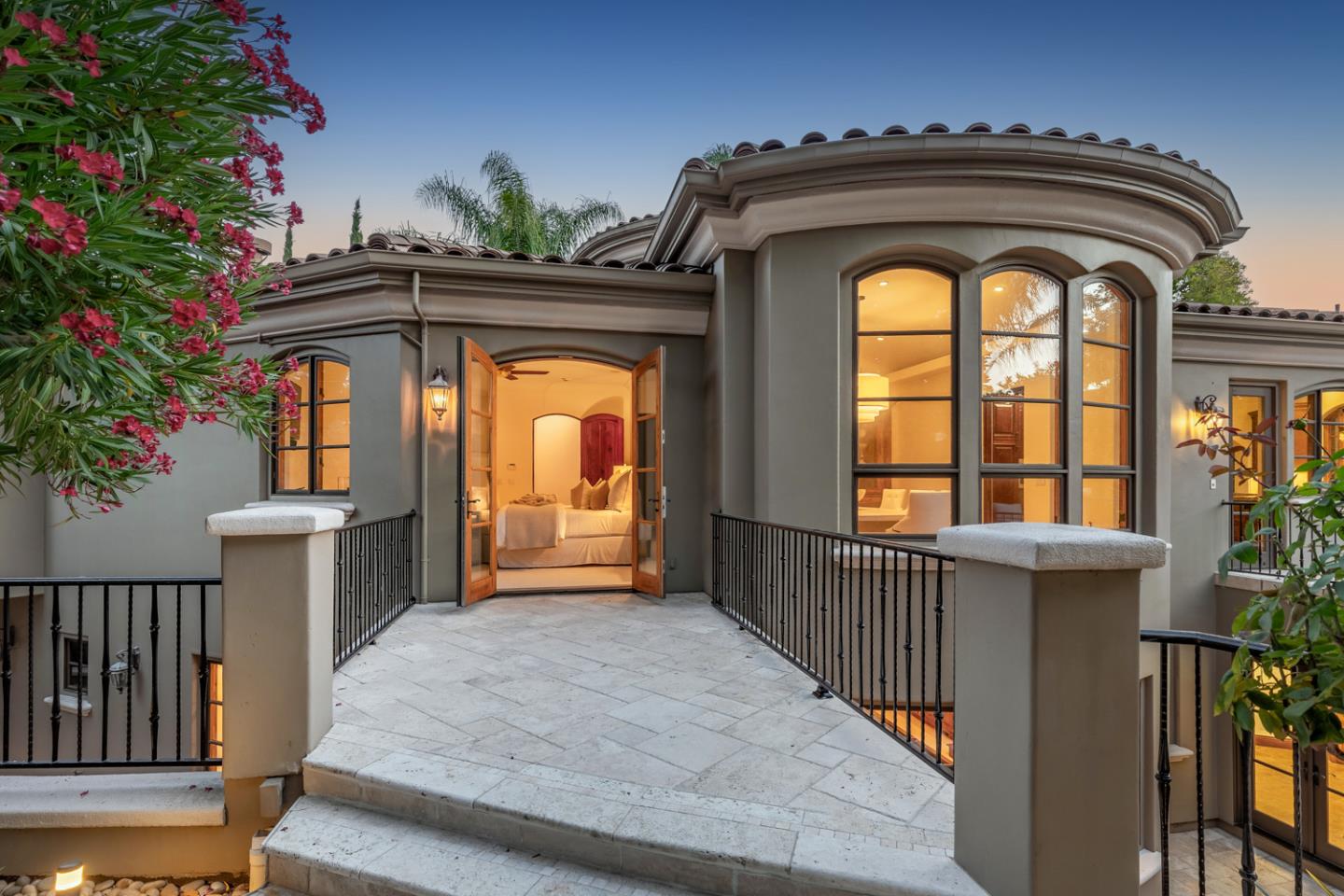 Menlo Park, California, 94025, United States, 5 Bedrooms Bedrooms, ,7 BathroomsBathrooms,Residential,For Sale,1941806