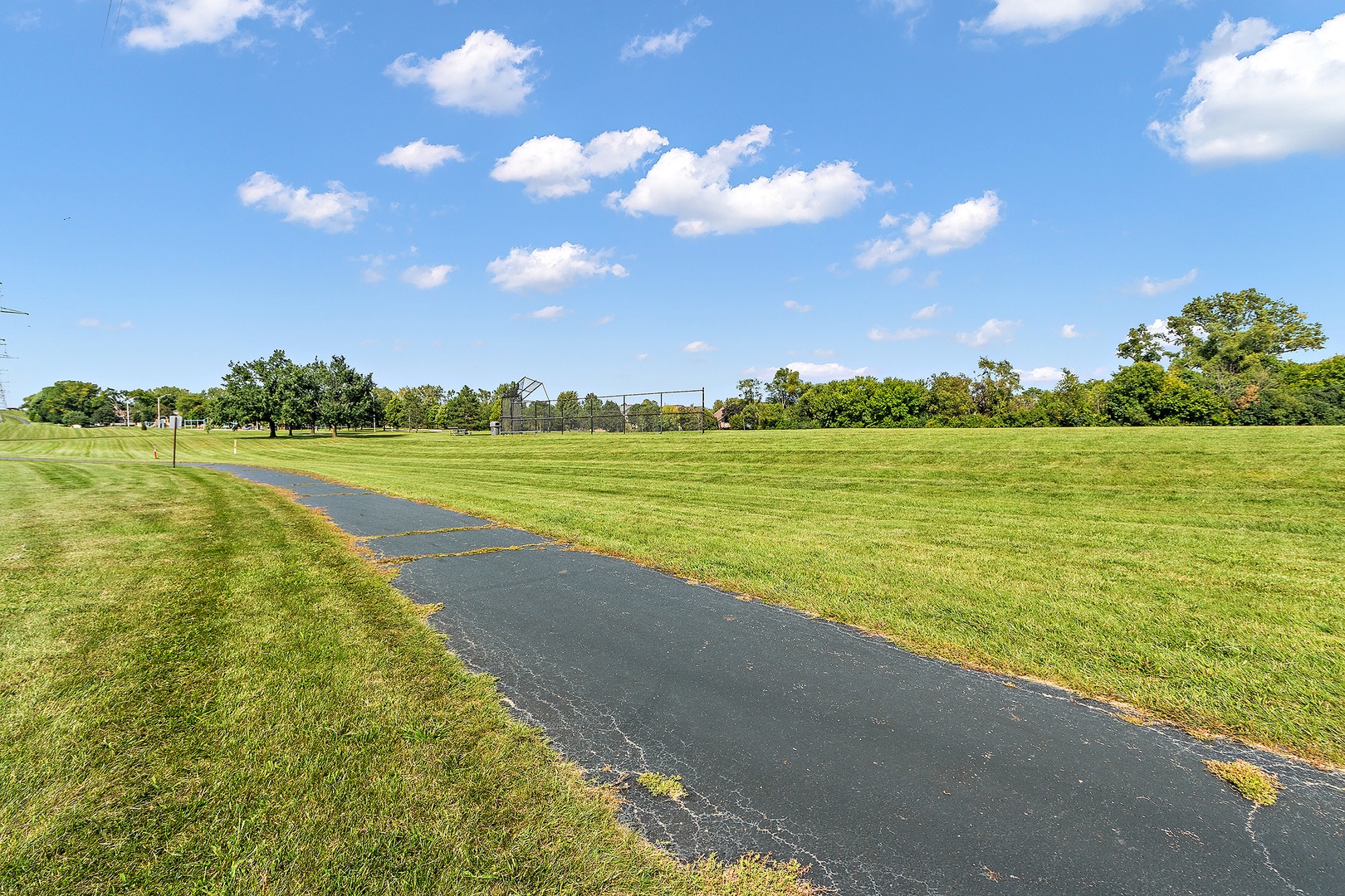 Orland Park, Illinois, 60467, United States, 4 Bedrooms Bedrooms, ,3 BathroomsBathrooms,Residential,For Sale,2000619