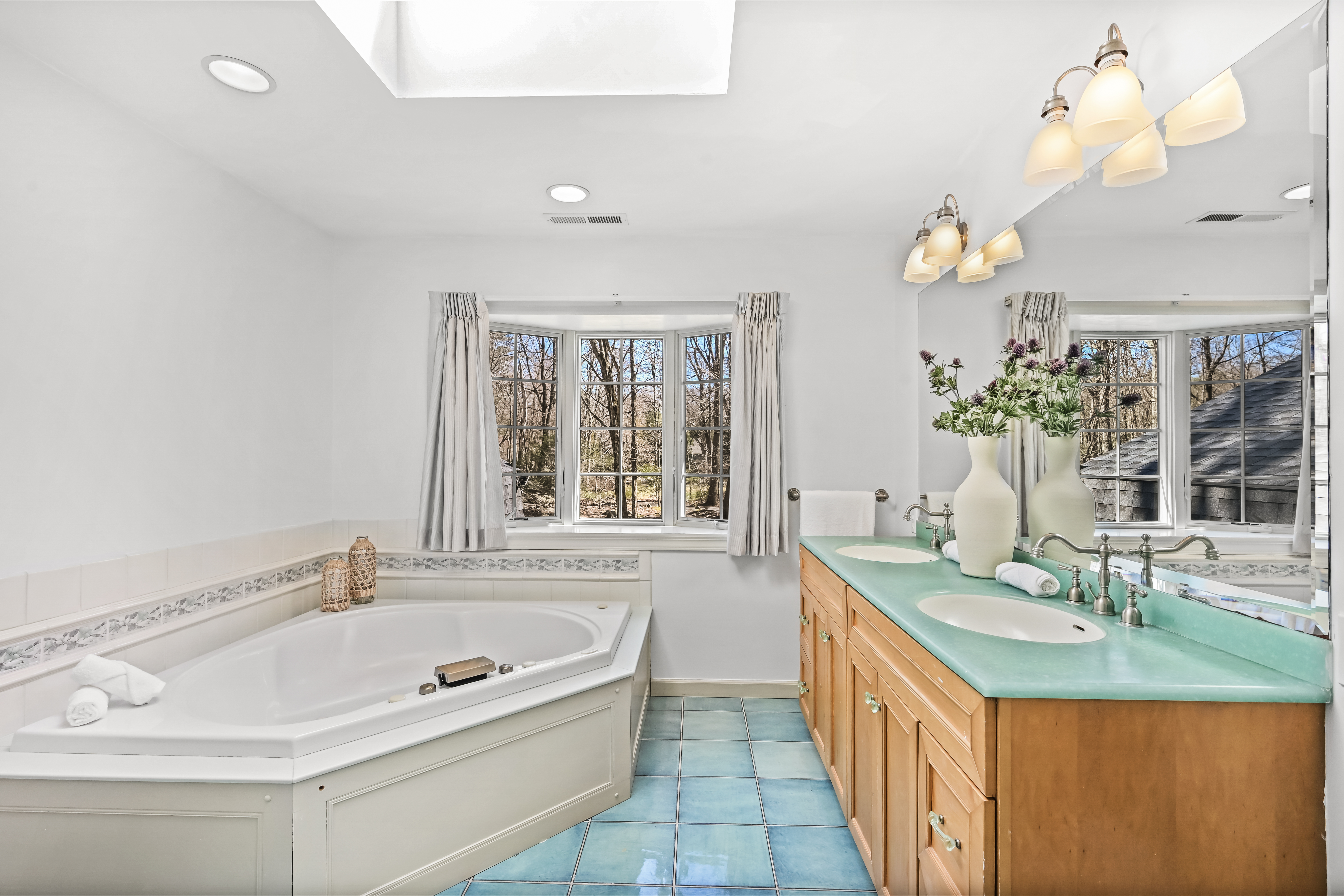  Unique Split-Level Residence - 物件實景