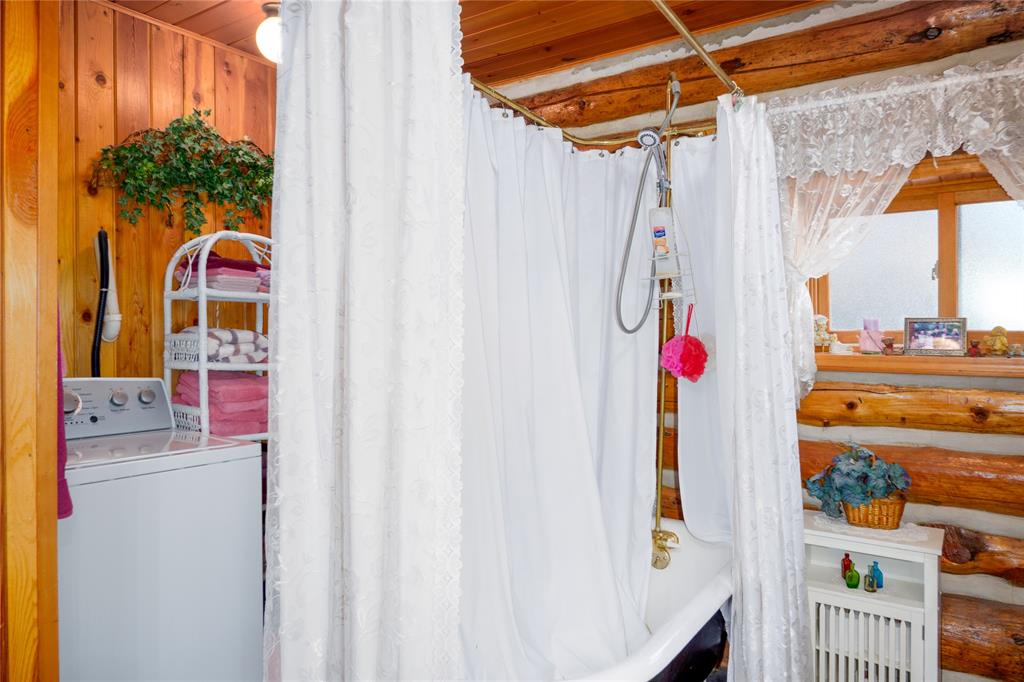 Troy, Montana, 59935, United States, 5 Bedrooms Bedrooms, ,3 BathroomsBathrooms,Residential,For Sale,1982632