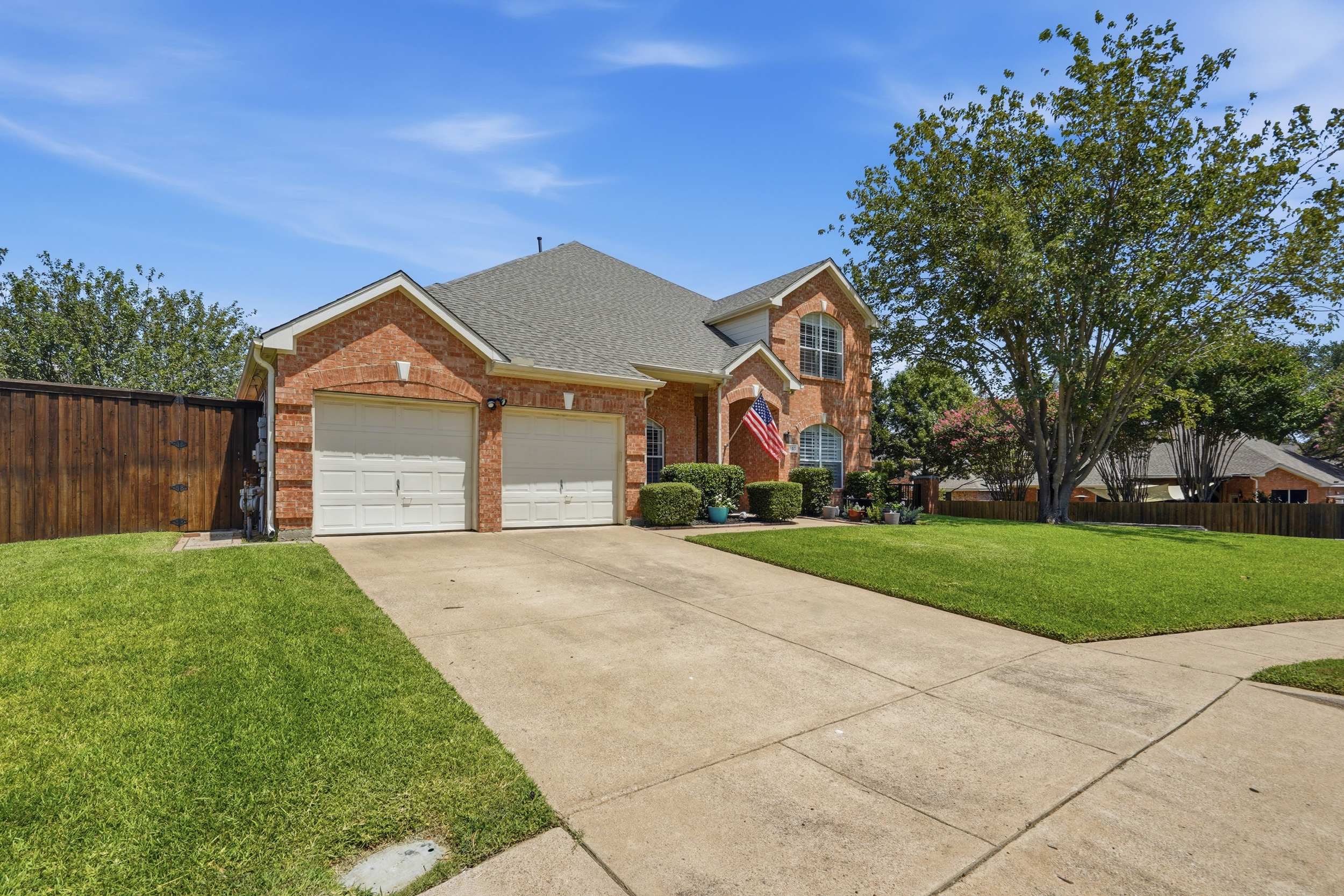  Private Greenbelt Living in Flower Mound - 物件實景