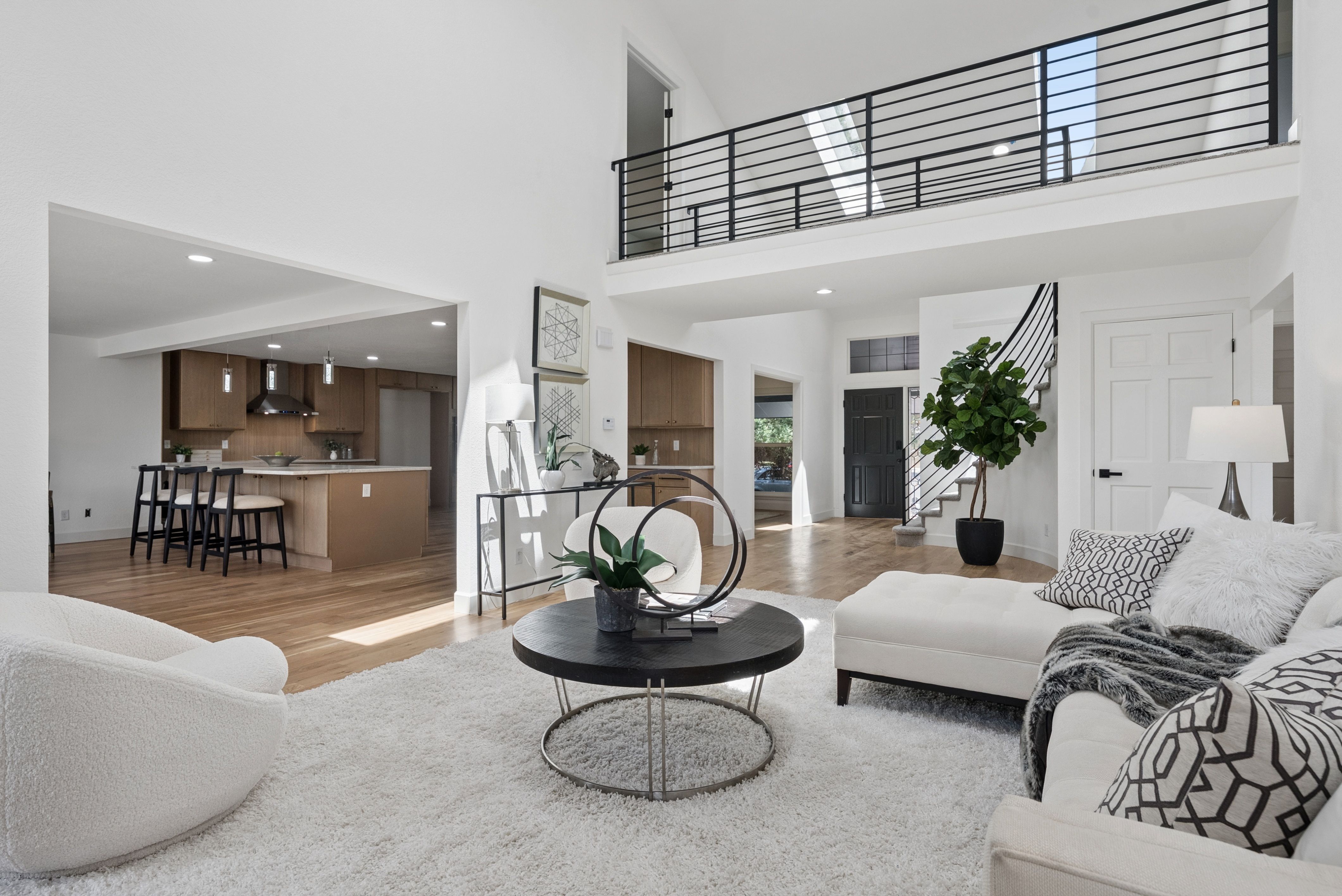  Nestled on a cul-de-sac in the sought-after Piney Creek neighborhood, - 物件實景