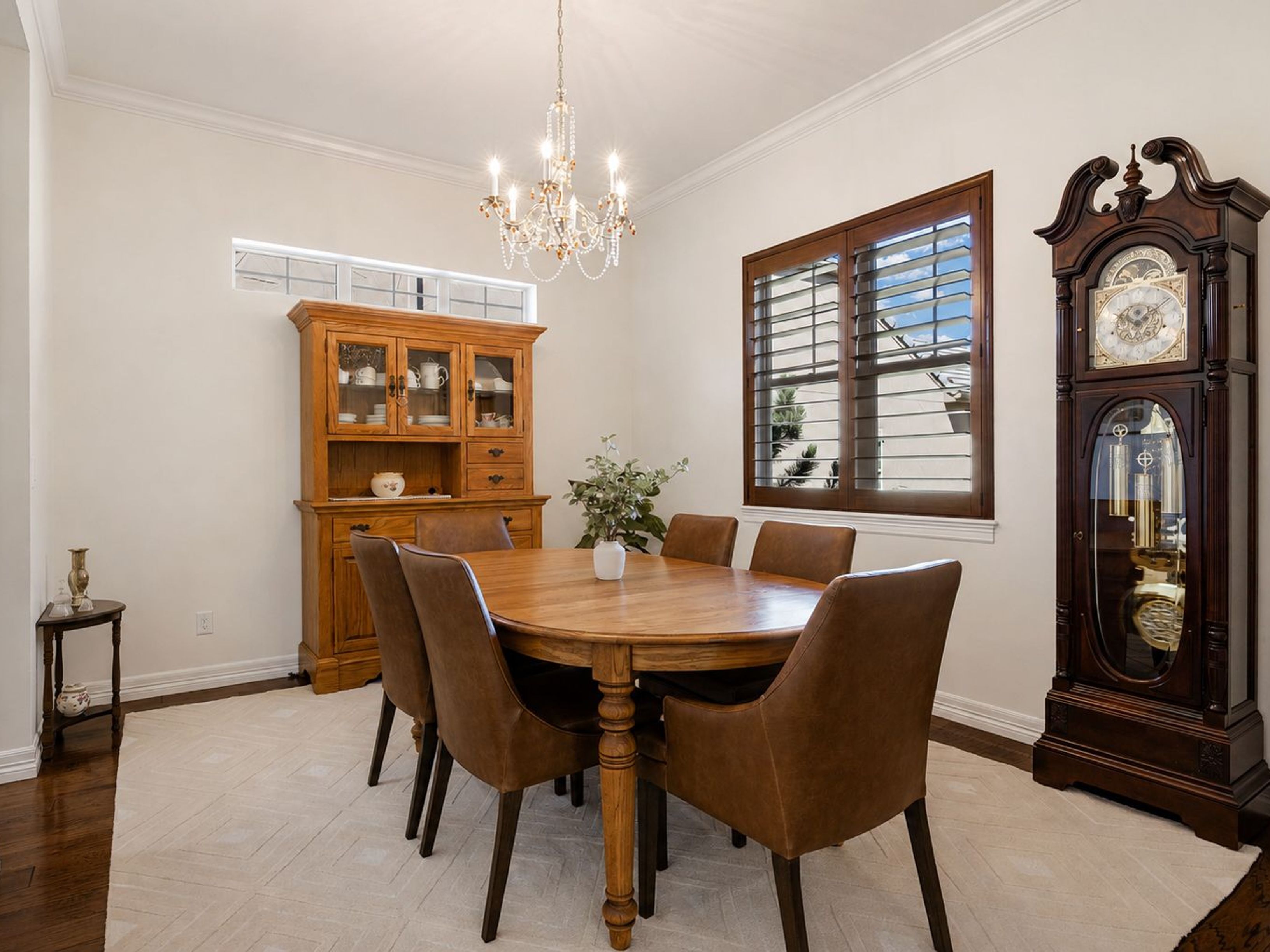  Beautifully Maintained 4 Bed  3 Bath Residence in Castle Pines Village - 物件實景