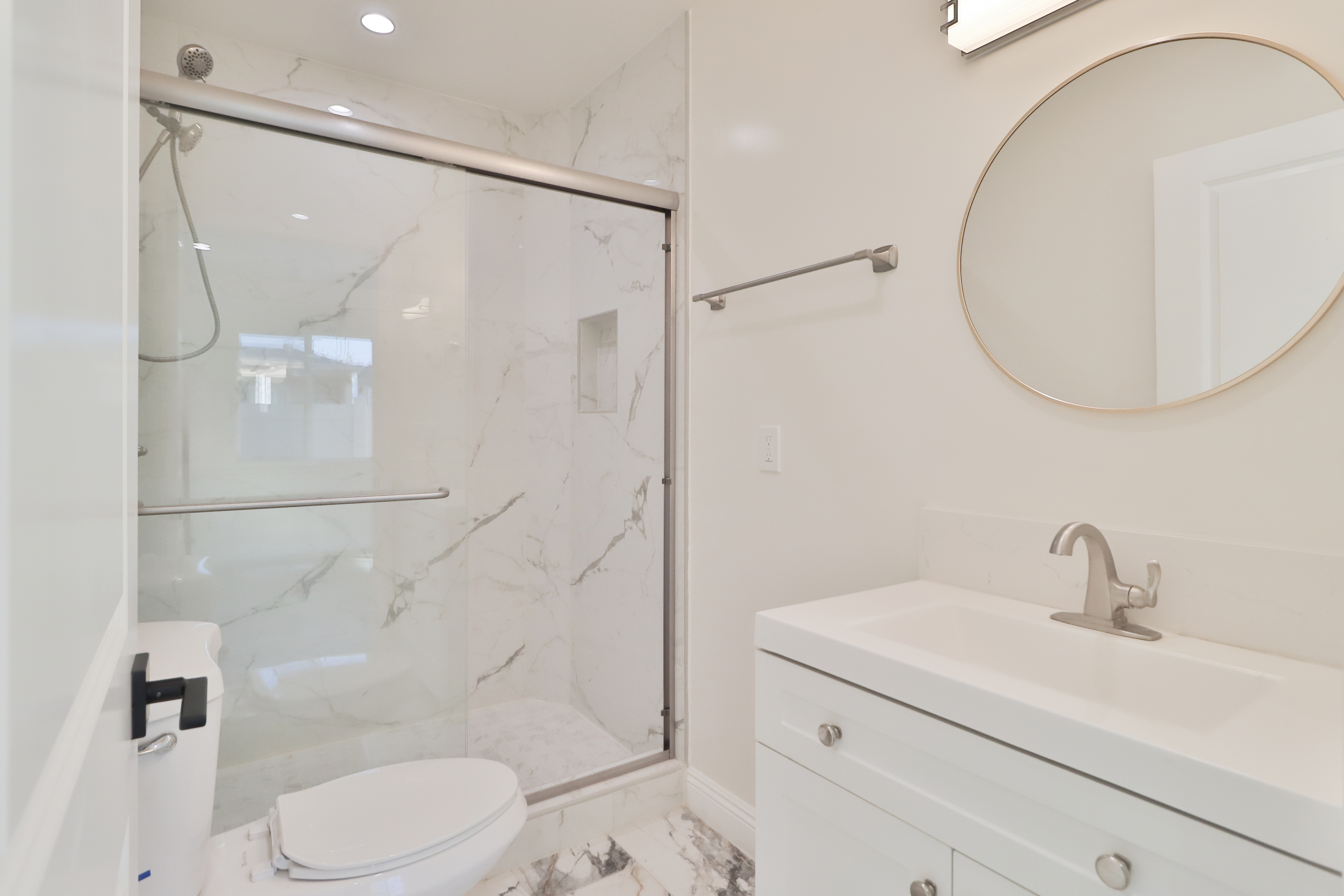 Woodland Hills, California, 91303, United States, 6 Bedrooms Bedrooms, ,7 BathroomsBathrooms,Residential,For Sale,1838273