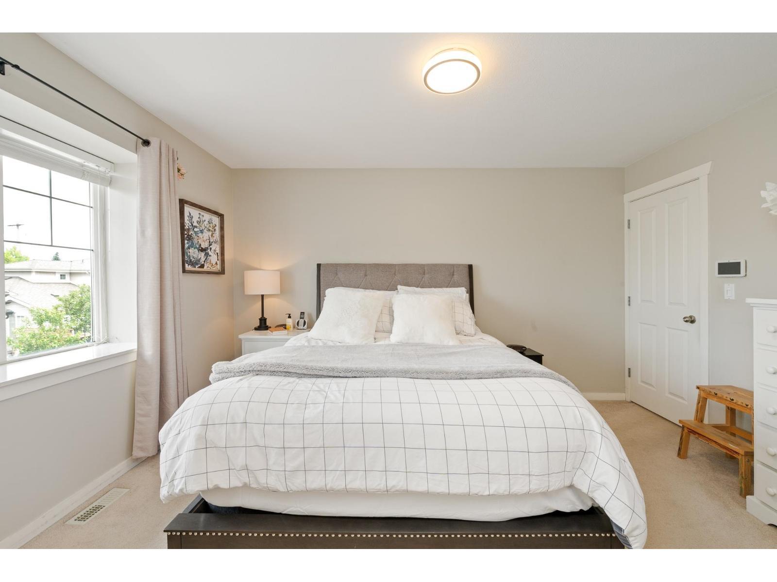 LANGLEY, British Columbia, V3V 6A0, CA, 4 Bedrooms Bedrooms, ,4 BathroomsBathrooms,Residential,For Sale,1950645