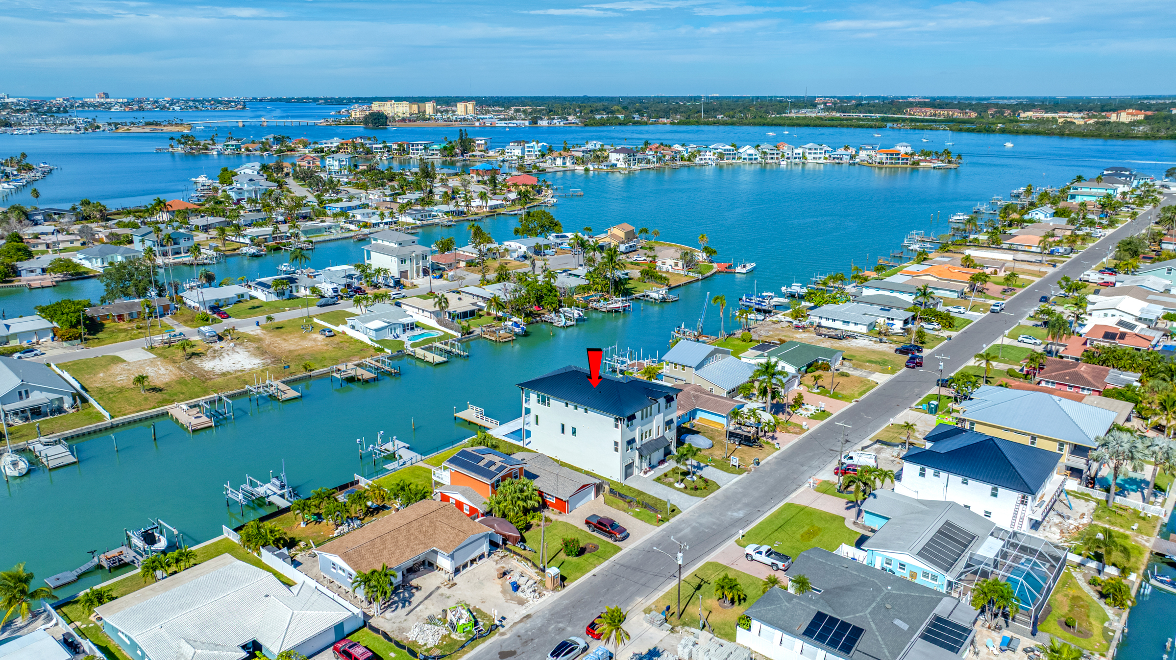 Madeira Beach, Florida, 33708, United States, 6 Bedrooms Bedrooms, ,6 BathroomsBathrooms,Residential,For Sale,1988521